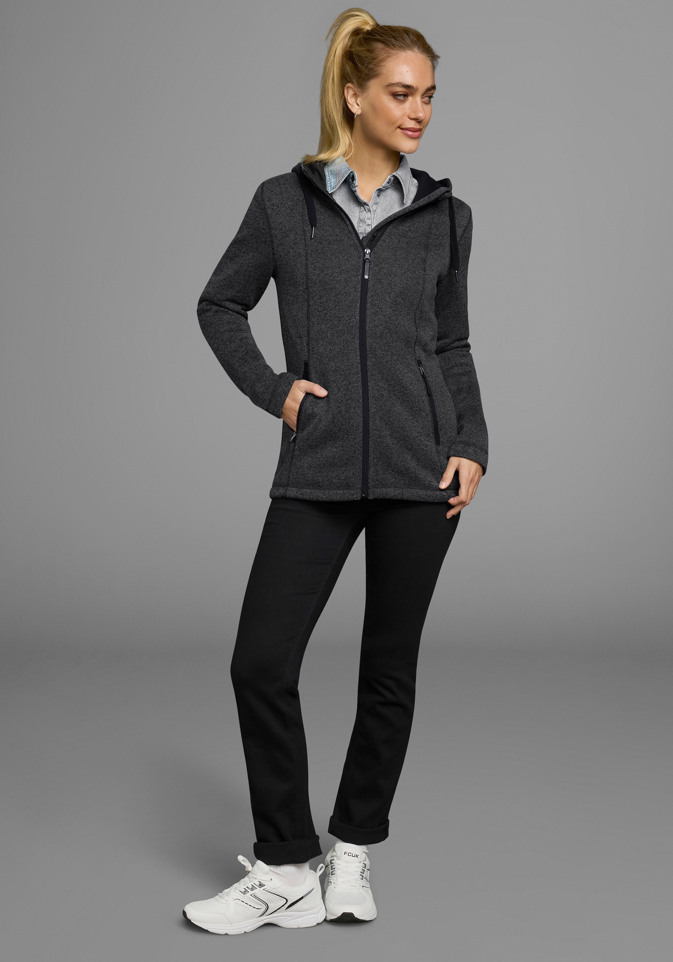 Polarino Strickfleecejacke mit Kapuze für kalte Tage,  aus Strickfleece,  sportlicher Stil