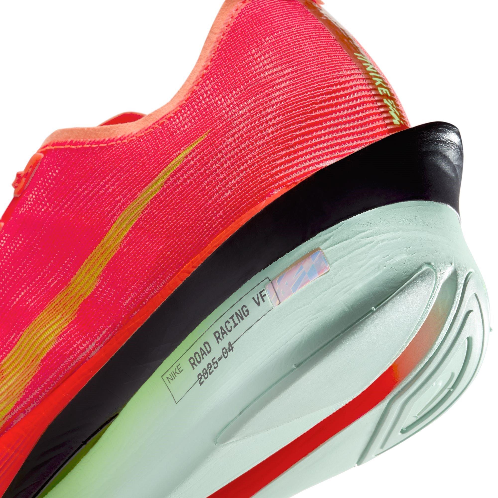 Nike Vaporfly 4 Road Running Shoes Mens