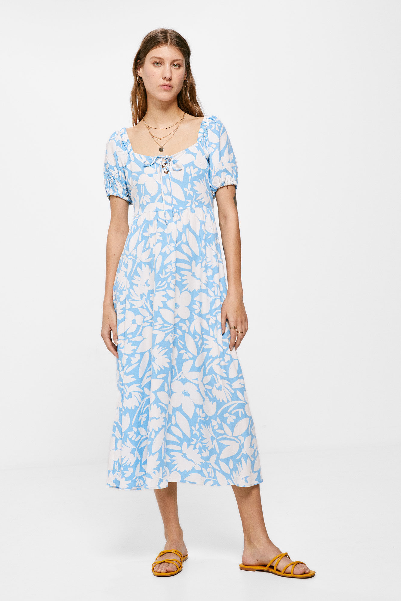 Vestido midi com decote laço - azul médio