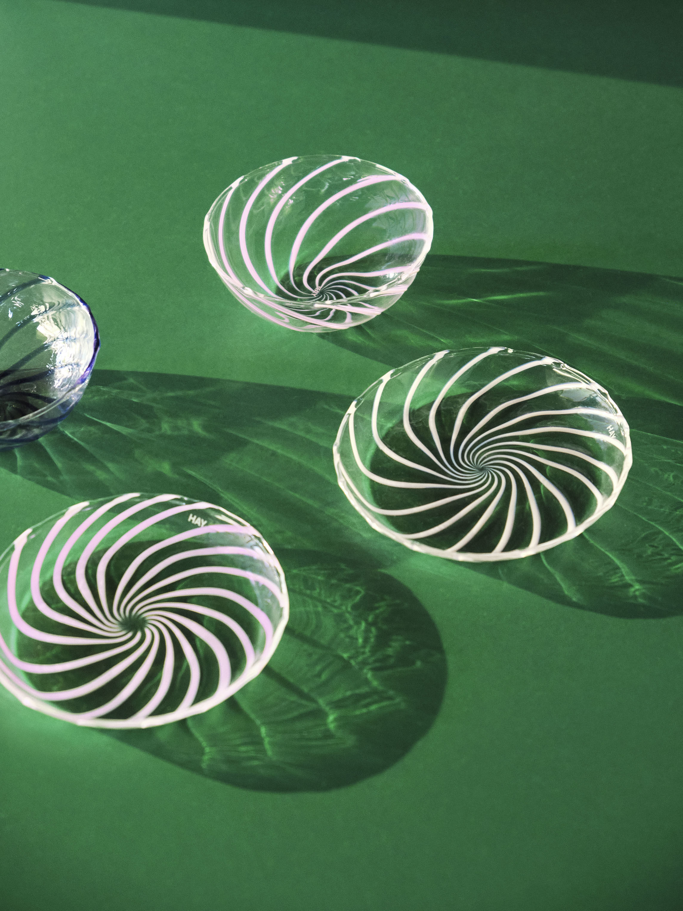 SPIN - Assiette à mignardises verre | Rose