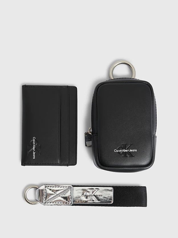 Conjunto para presente com porta-cartões, estojo e chaveiro.