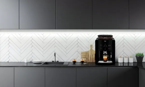 Krups Arabica EA8110, Espressomaskine, 1,7 L, Kaffebønner, Indbygget kværn, 1450 W, Sort