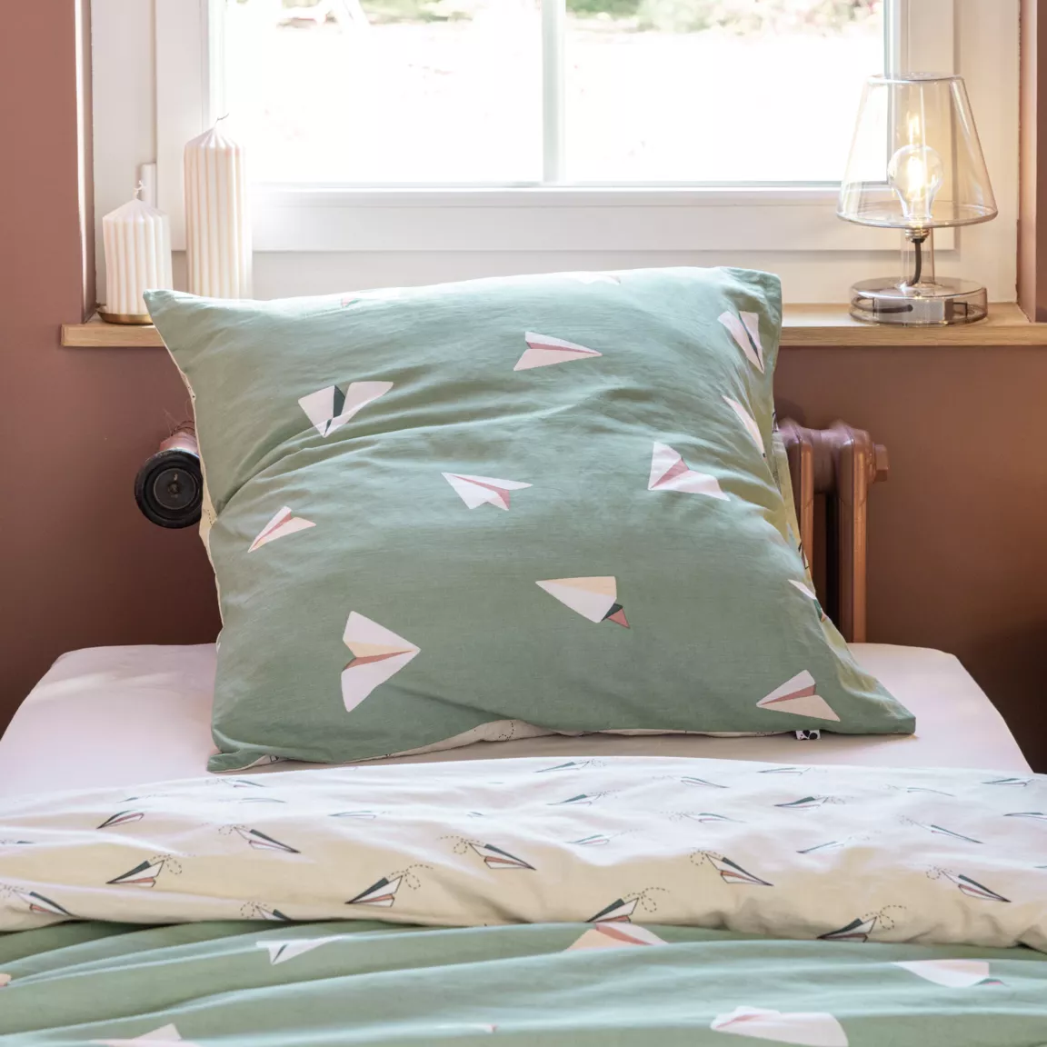 Housse de couette et une taie enfant coton (140 x 200 cm) Petits papiers Bleue