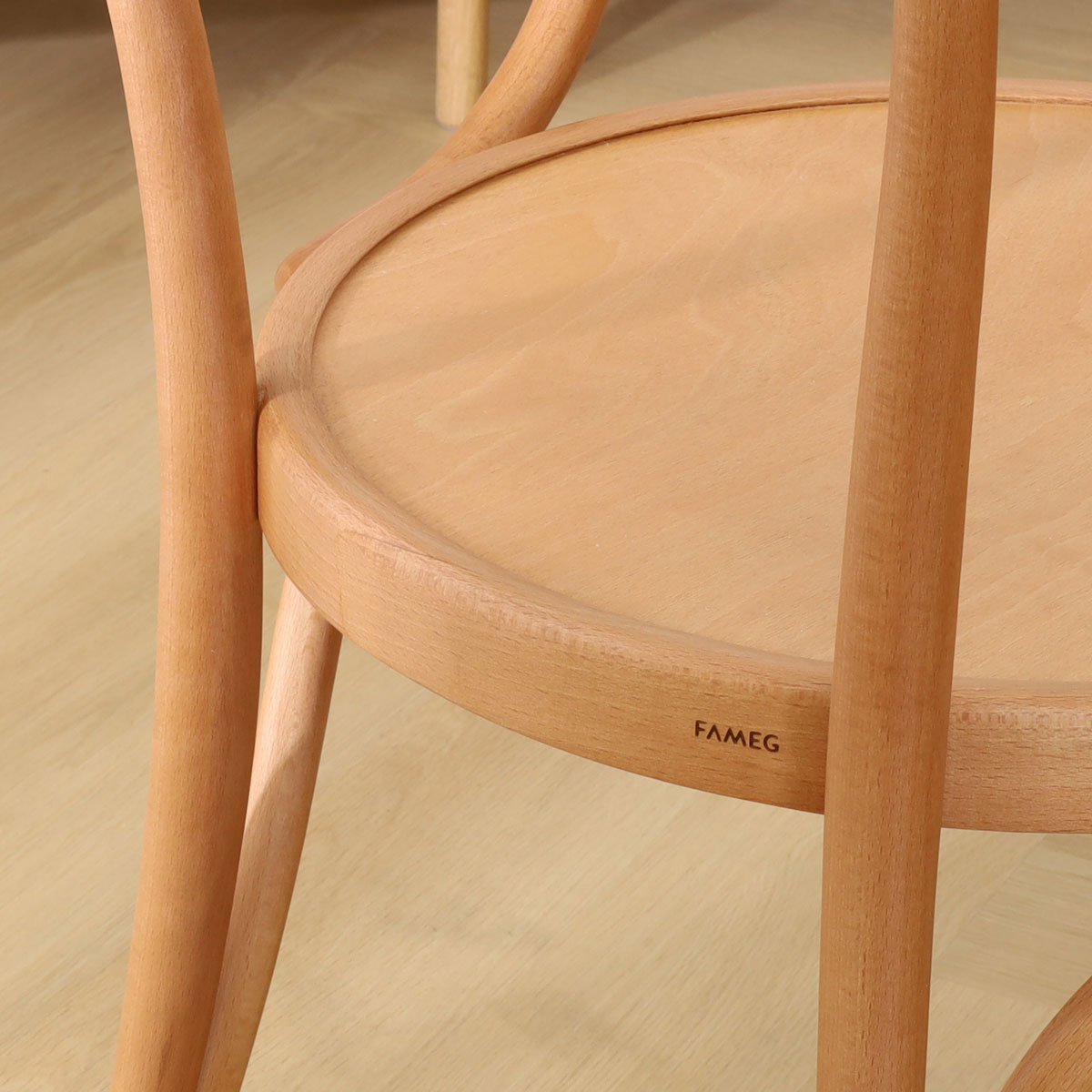 Houten eetkamerstoel met armleuningen Venice No. 9 -naturel
