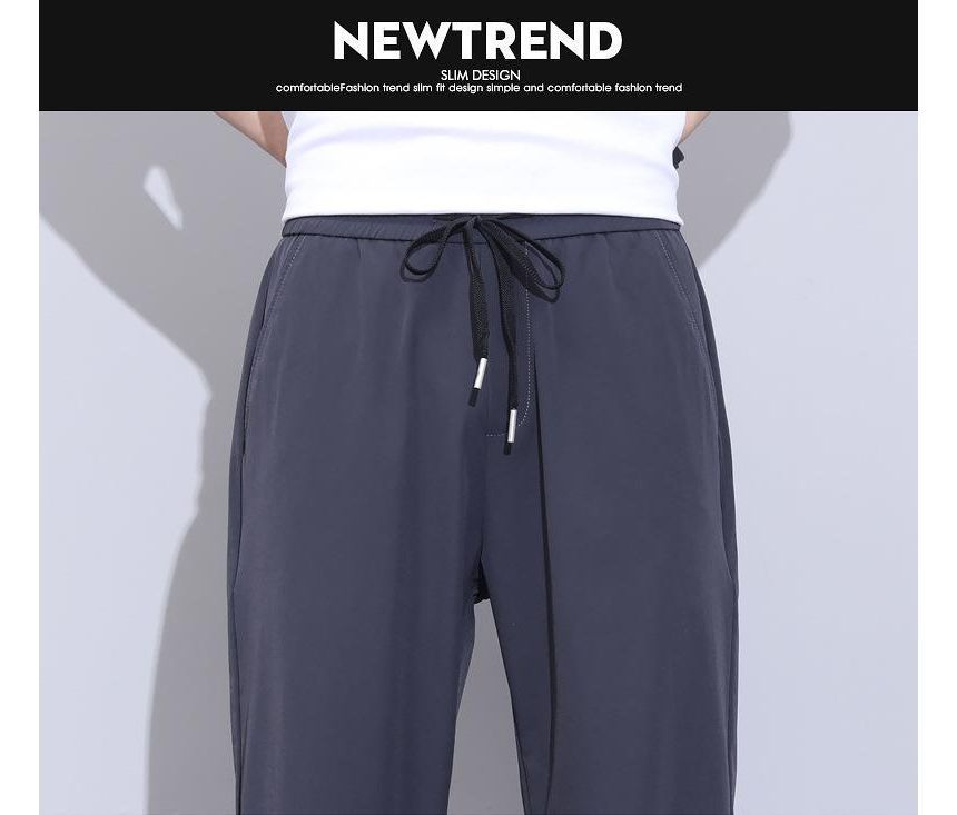 Denimic - Effen joggingbroek met trekkoord in de taille en wijde pijpen