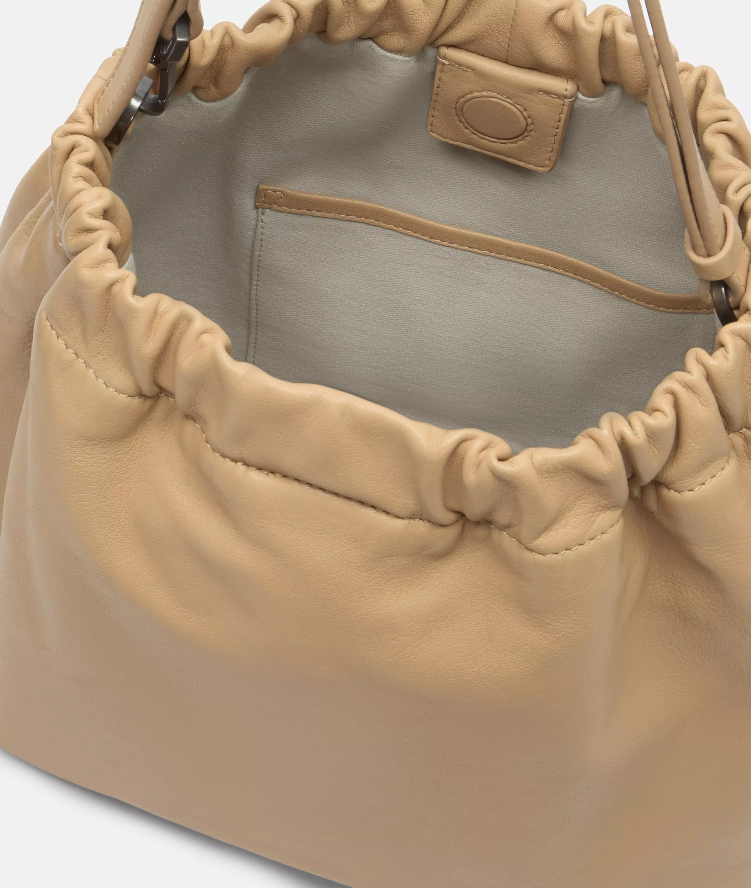 Cloud II Hobo M Spacious hobo bag made from naturally grained leather