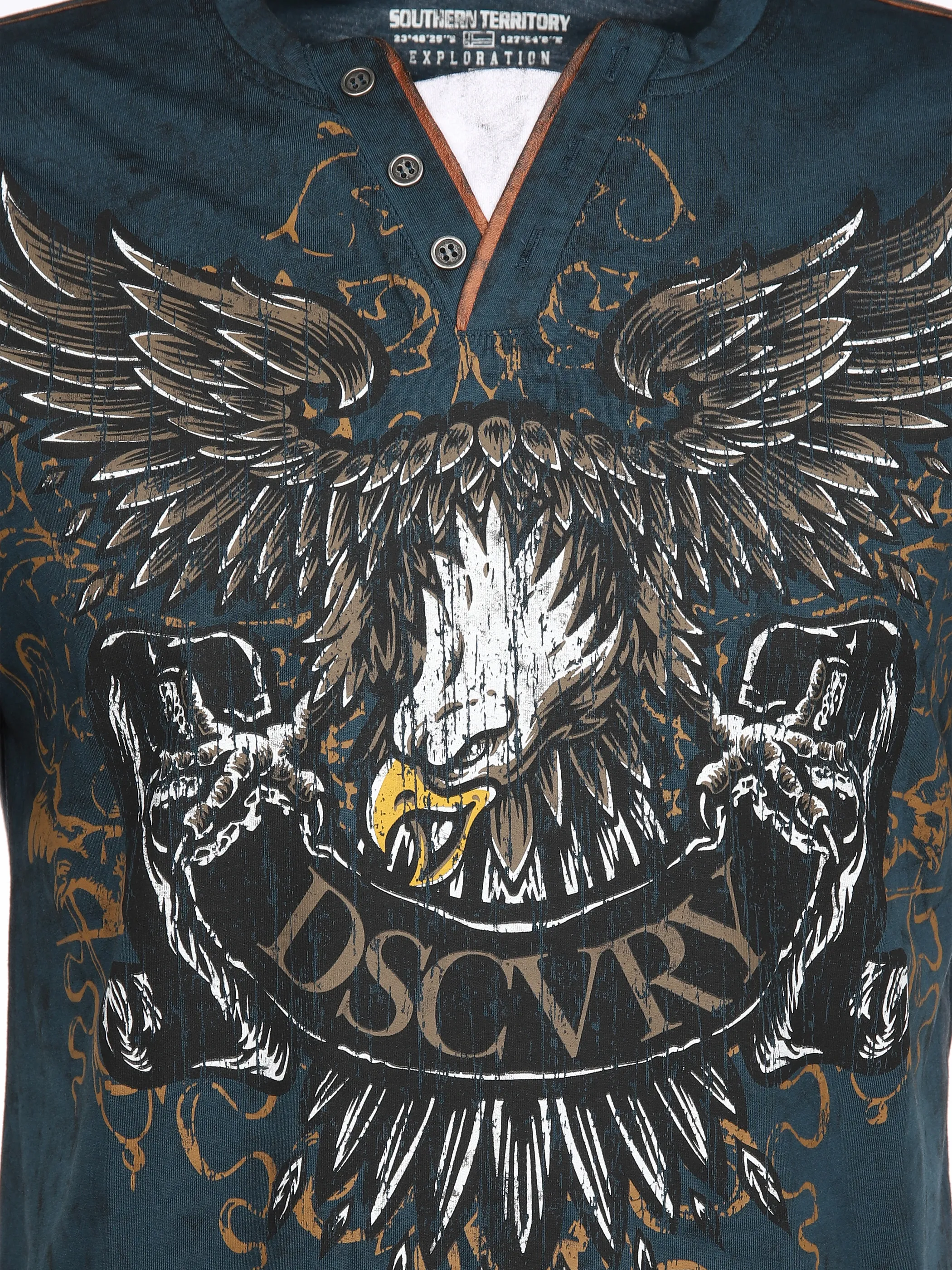 Herren Henleyshirt mit auffälligem Frontprint