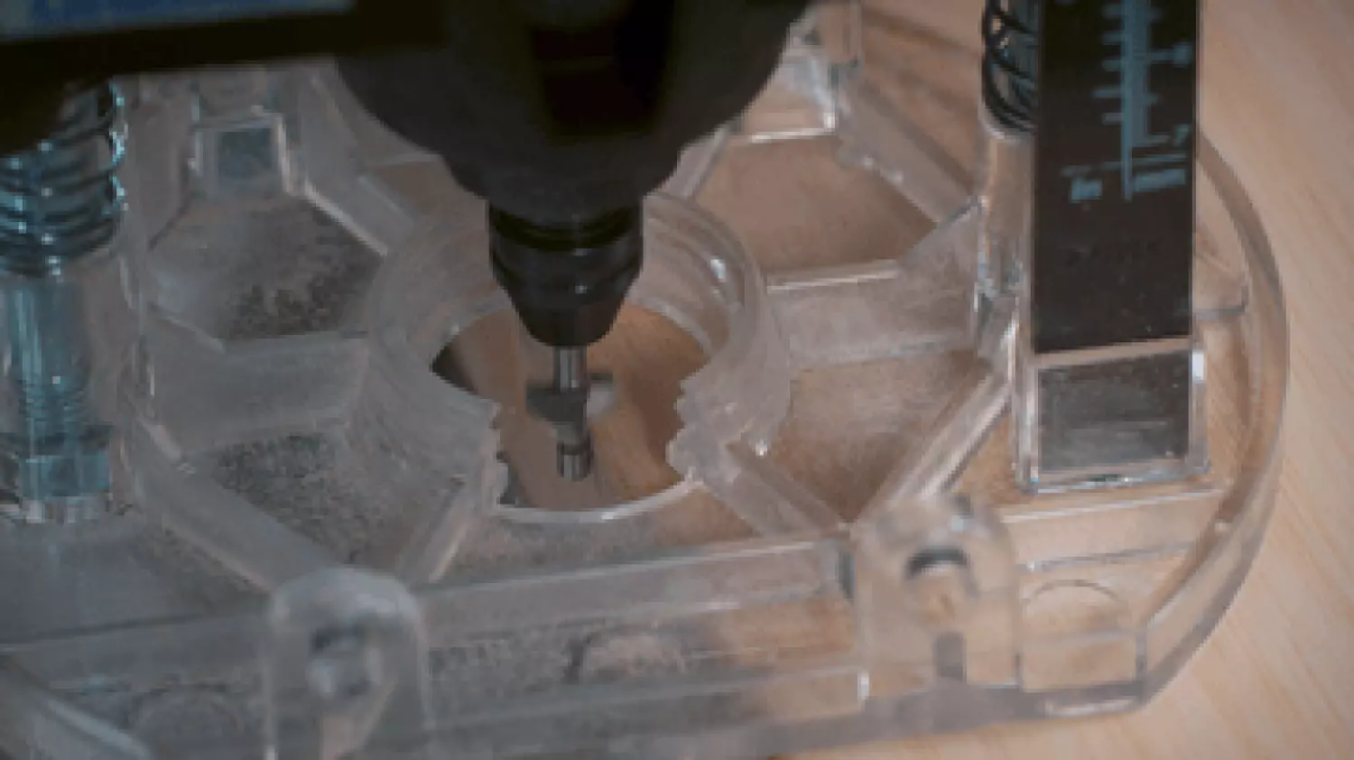 Dremel 660JA 7-Delige multifunctionele Frezenset in houten koffer