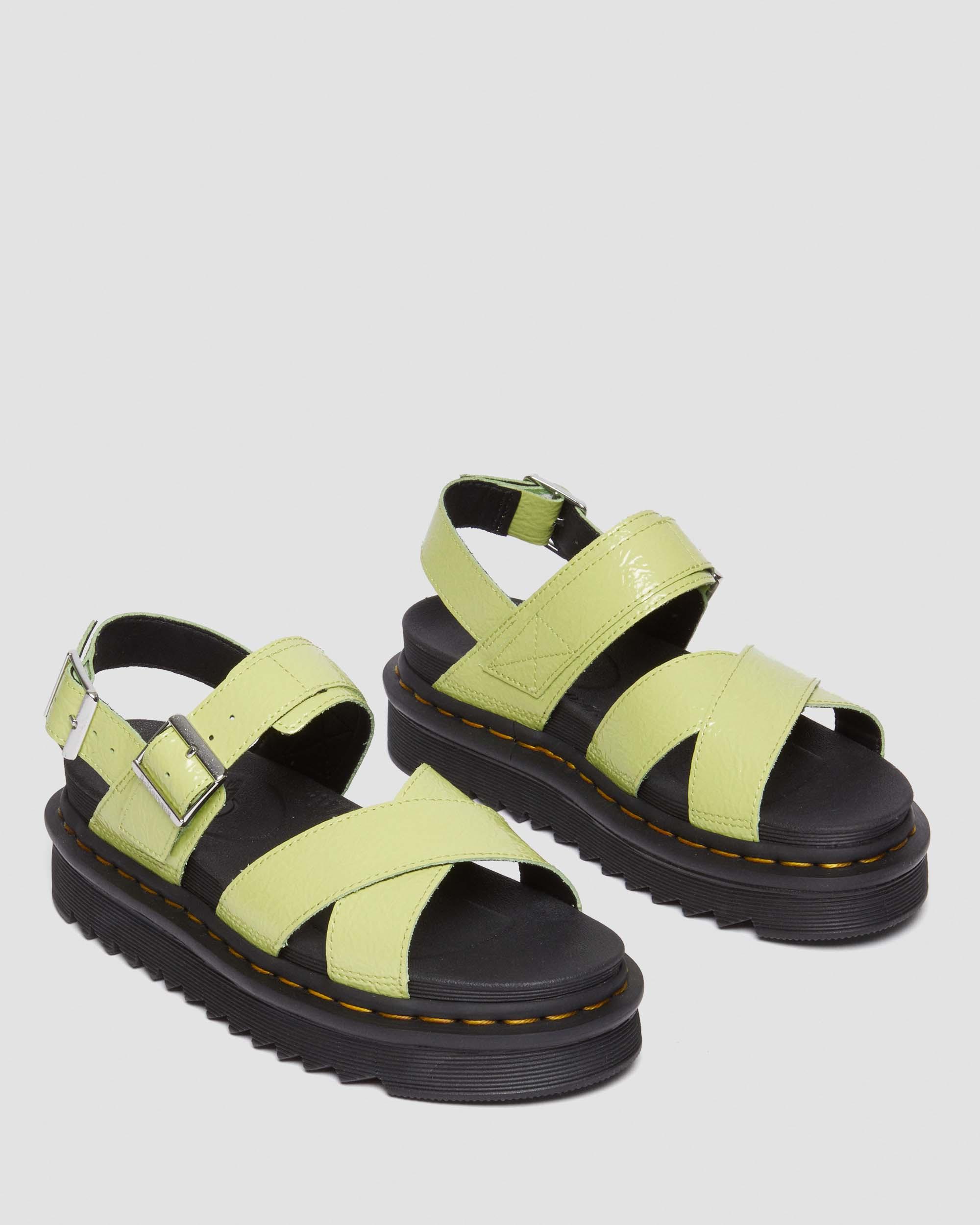 Voss II Distressed Patent Leder Sandalen
