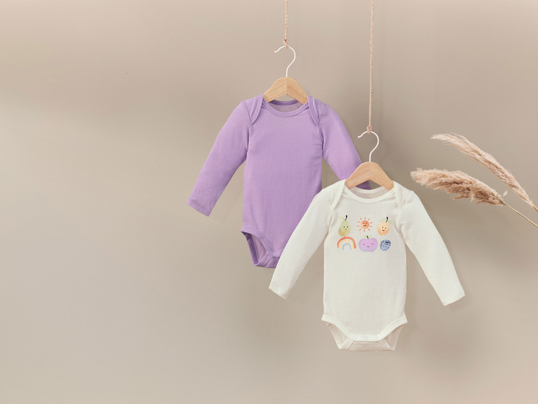 2 babyrompertjes