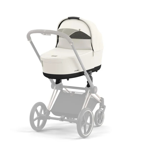 Carrinho de bebê Cybex Priam V4 na cor branca com estrutura preta fosca.