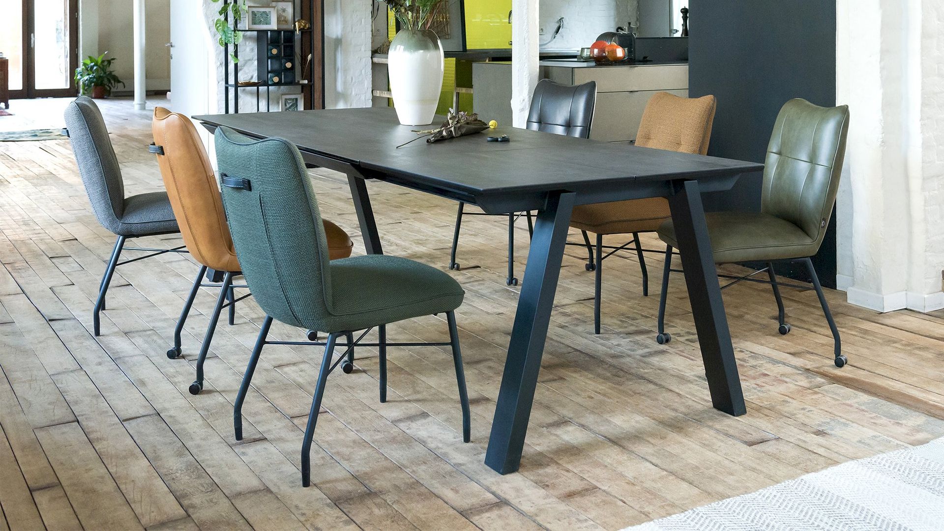 Henders en Hazel Stanford Eettafel Antraciet