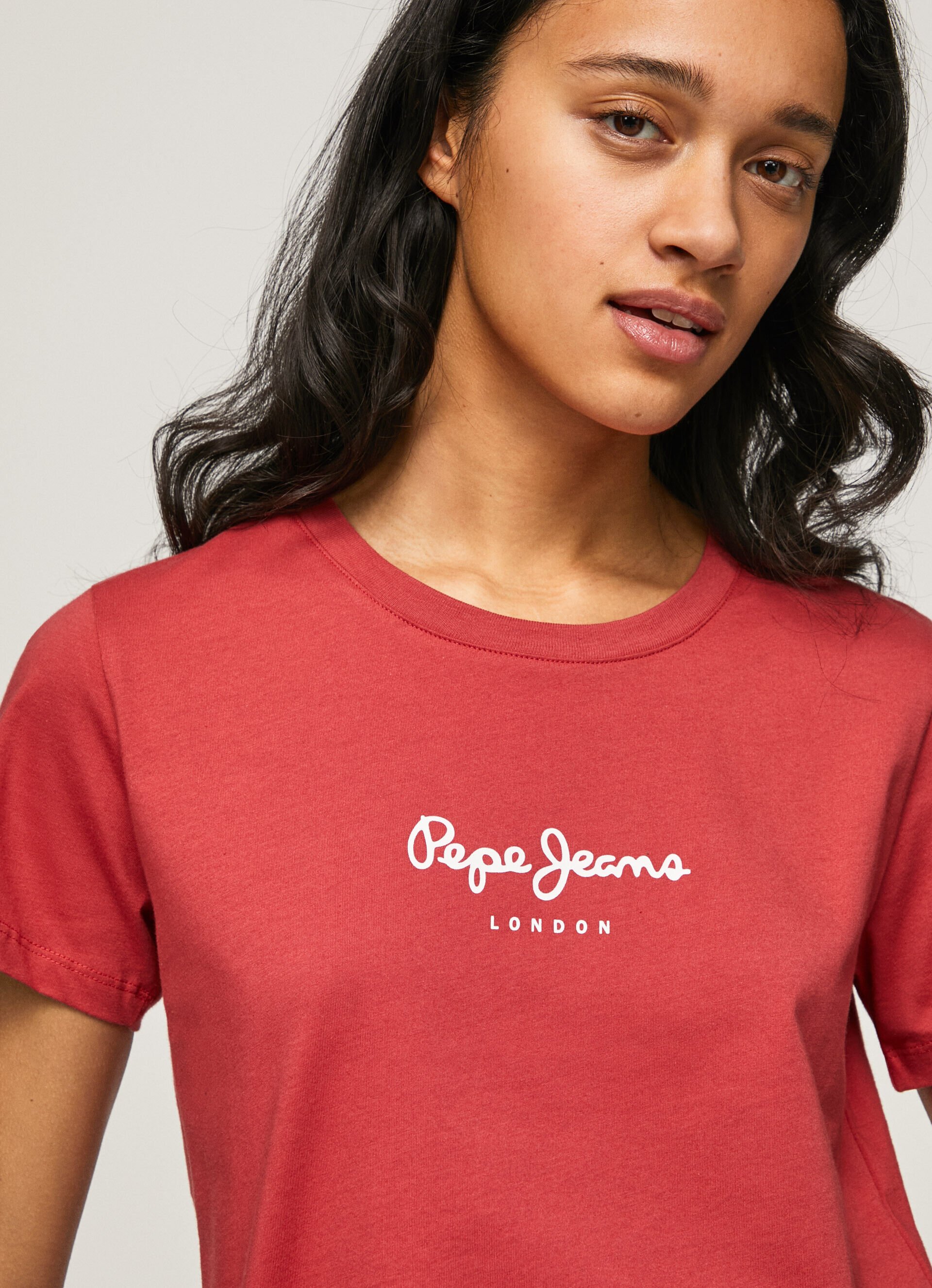 CAMISETA ESTAMPADA - vermelho estúdio