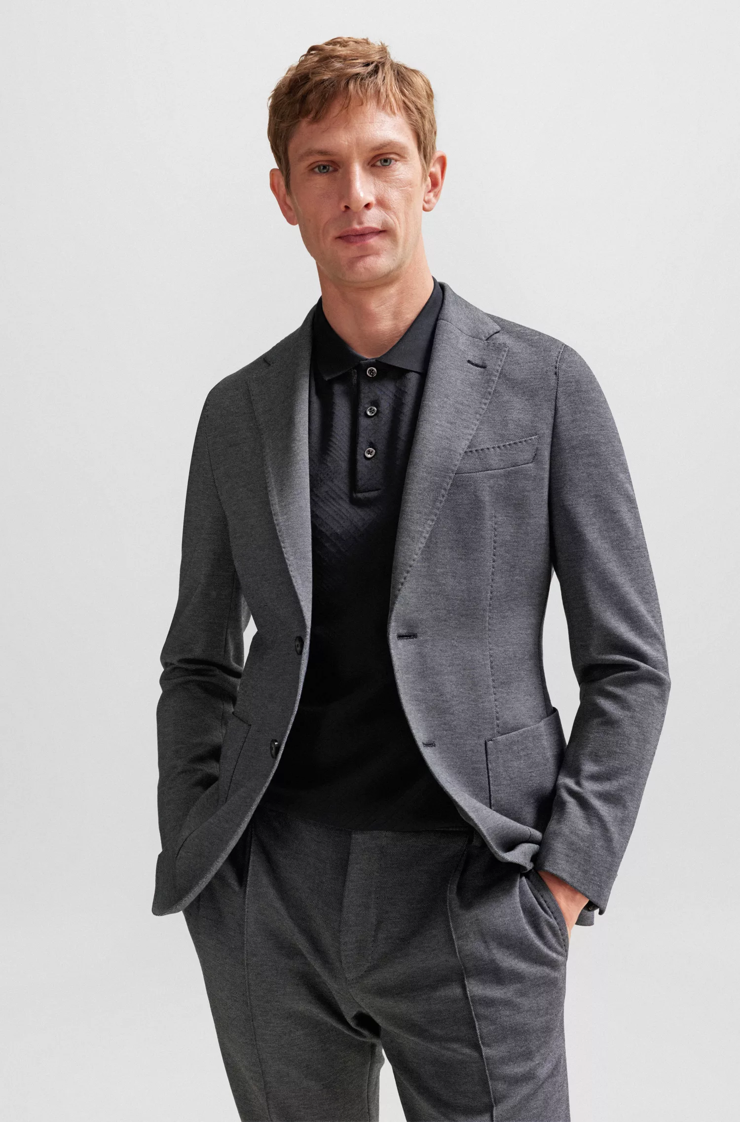 Jaqueta BOSS cor camelo, corte slim, em algodão, cashmere e seda.