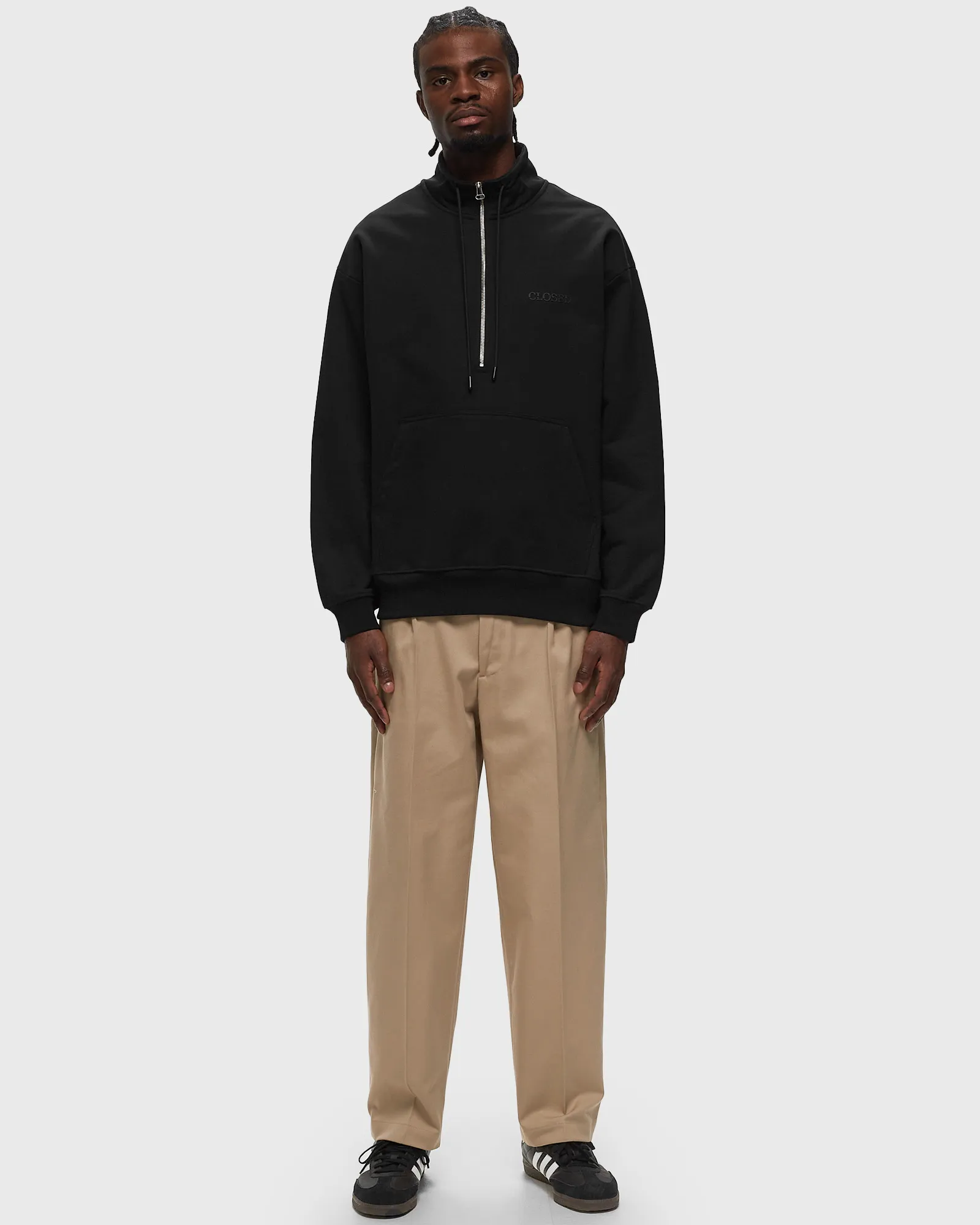 CLOSED HALF ZIP SWEAT