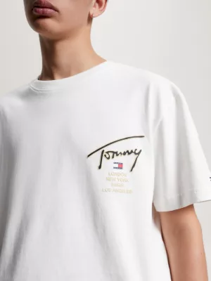Camiseta clássica com logo exclusivo nas costas