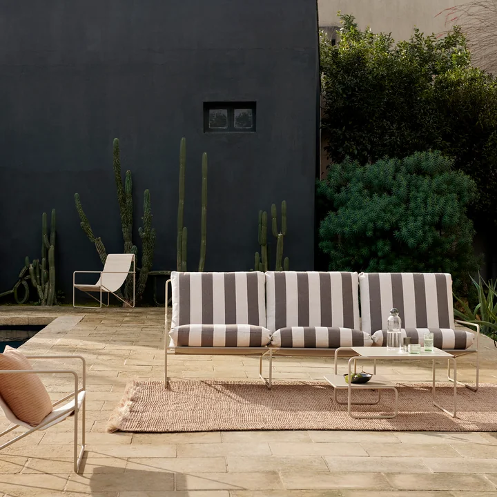 Ferm Living - Desert Dolce Outdoor 2-Sitzer Sofa - schwarz / dark sand
