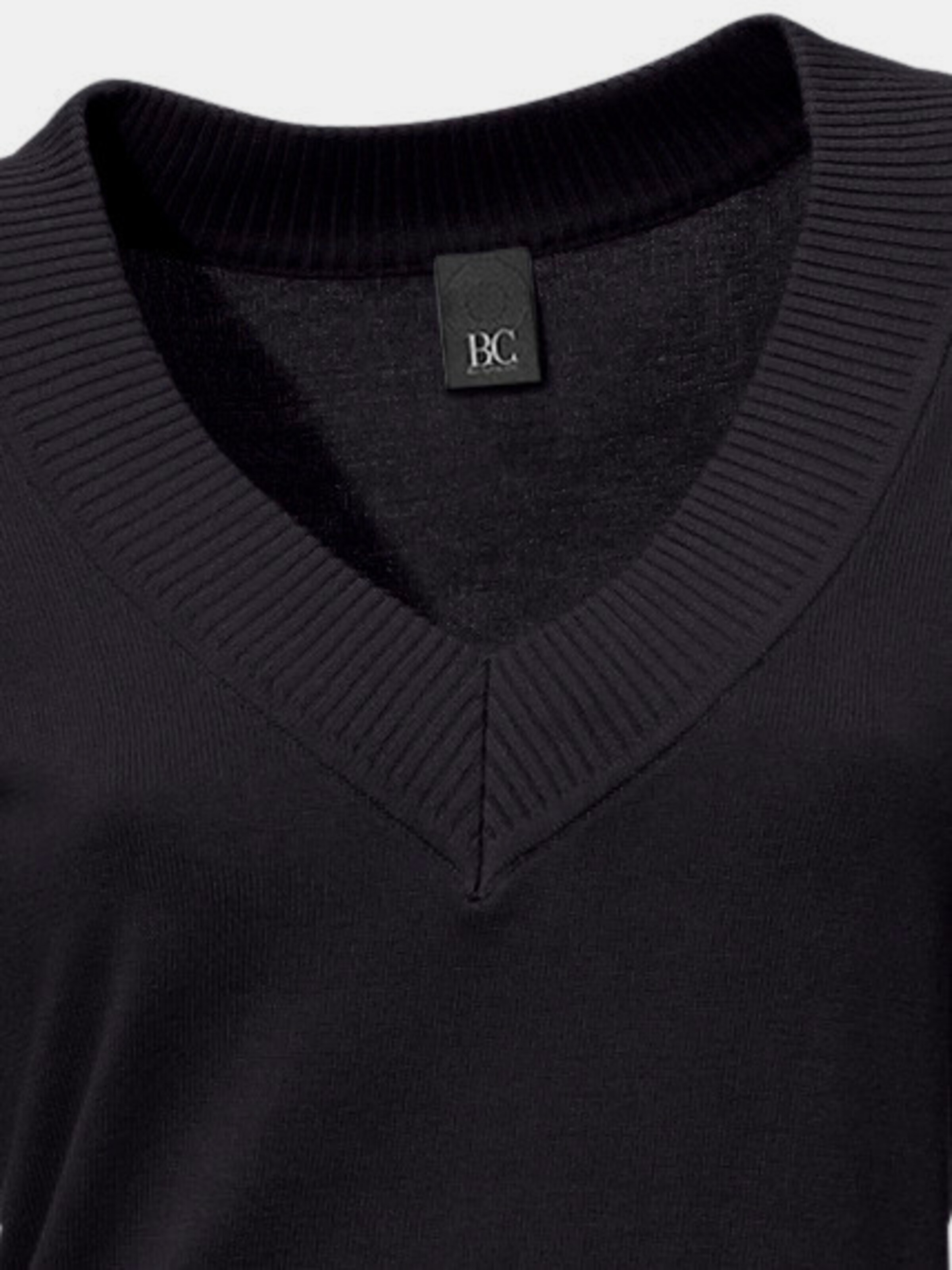 V-Pullover