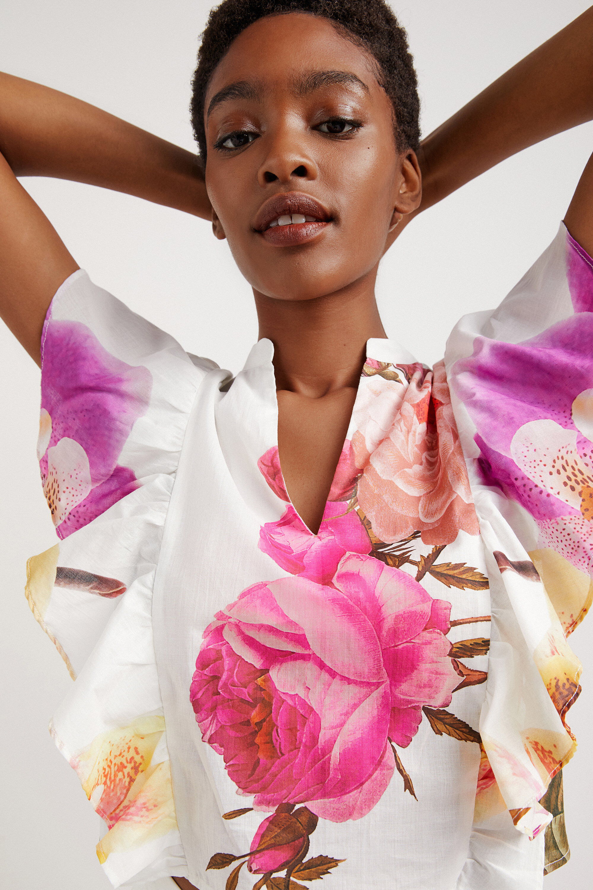 Blouse à fleurs M. Christian Lacroix