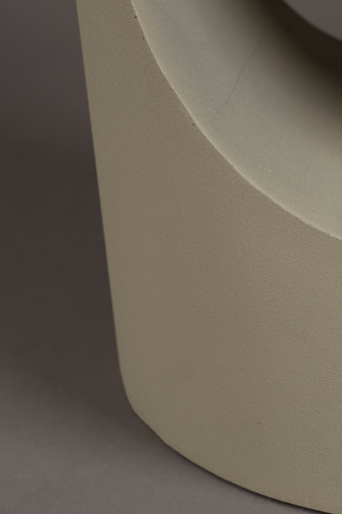 Bijzettafel Sai beige