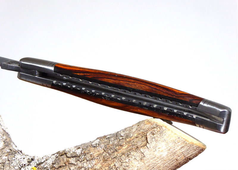 Couteau Laguiole avec un manche en Bois de Fer d'Arizona
