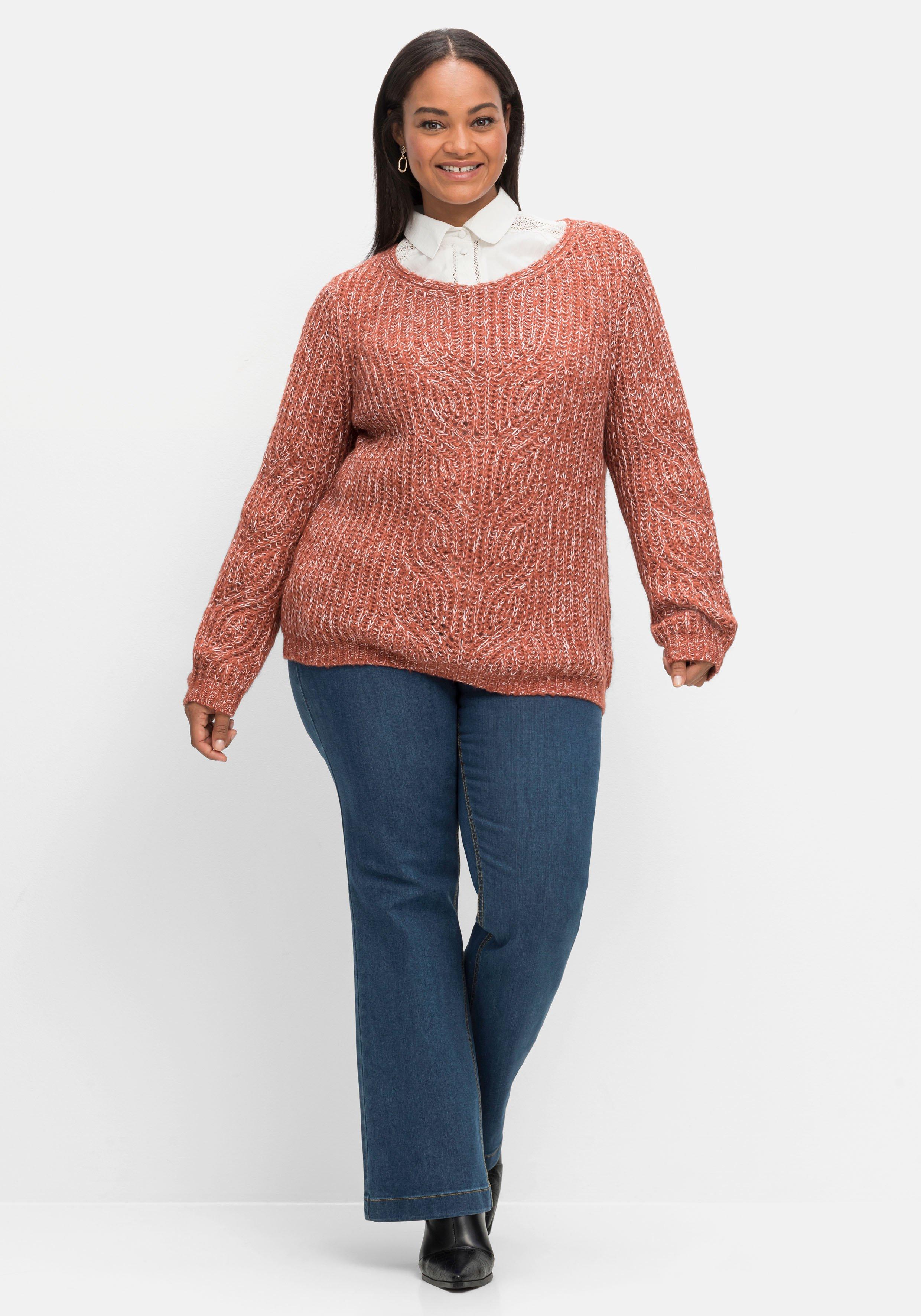 Melierter Pullover mit Kabelstrickmuster