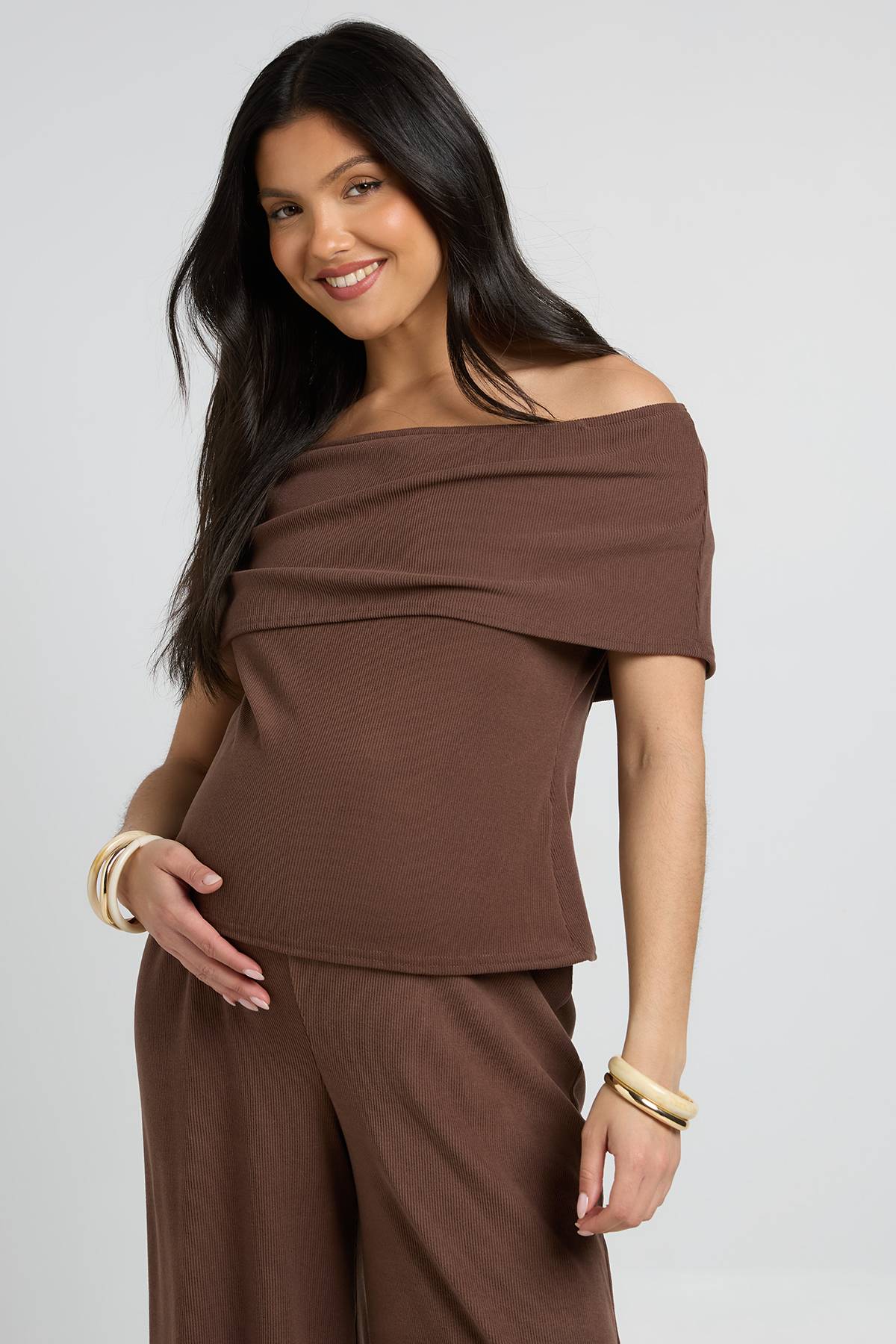 boohoo Ensemble Coordonné Maternité Haut Bardot Côtelé Doux Et Pantalon Jambes Larges