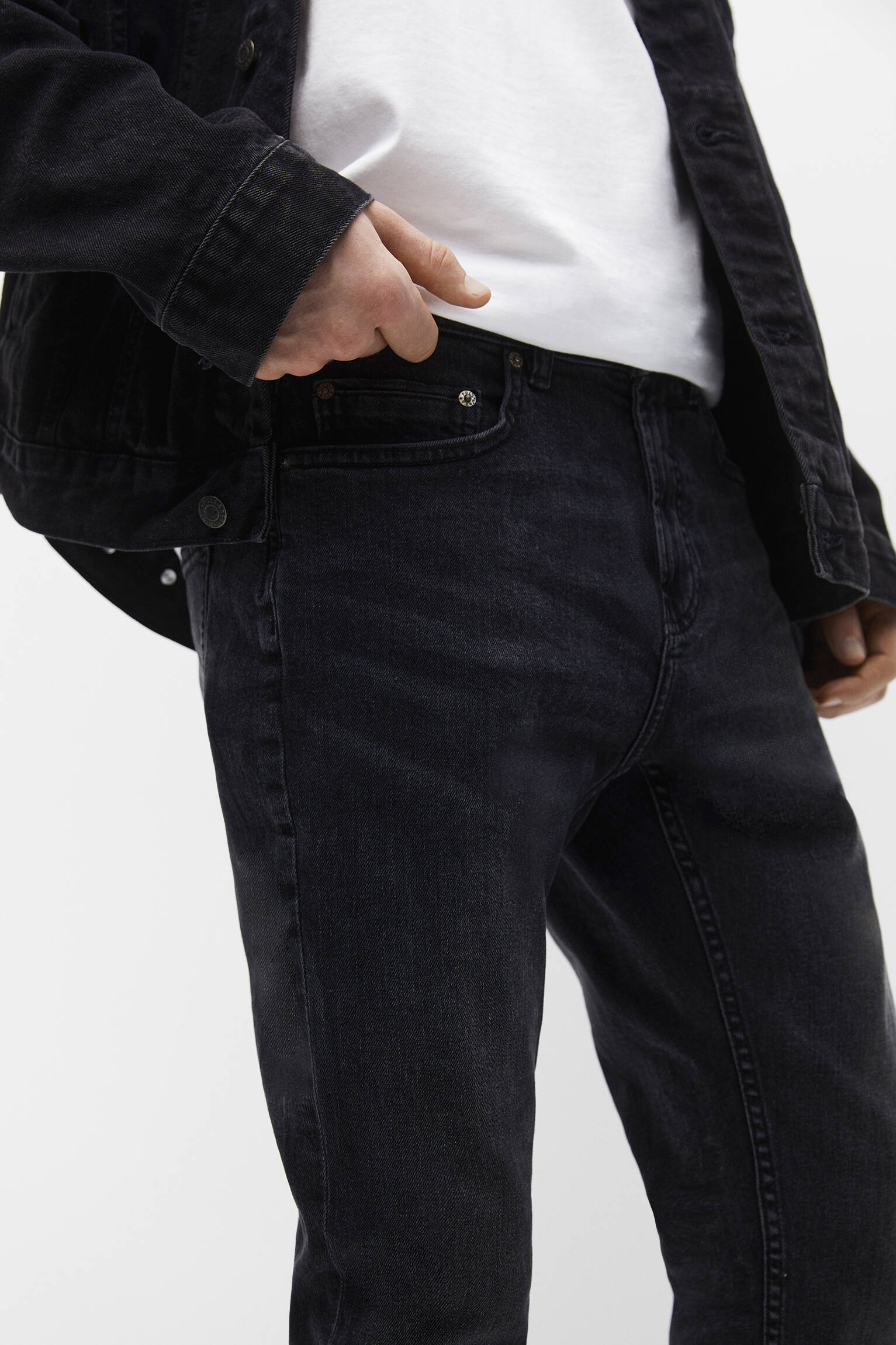 CALÇA JEANS PRETA SLIM FIT - NEG-DELAV