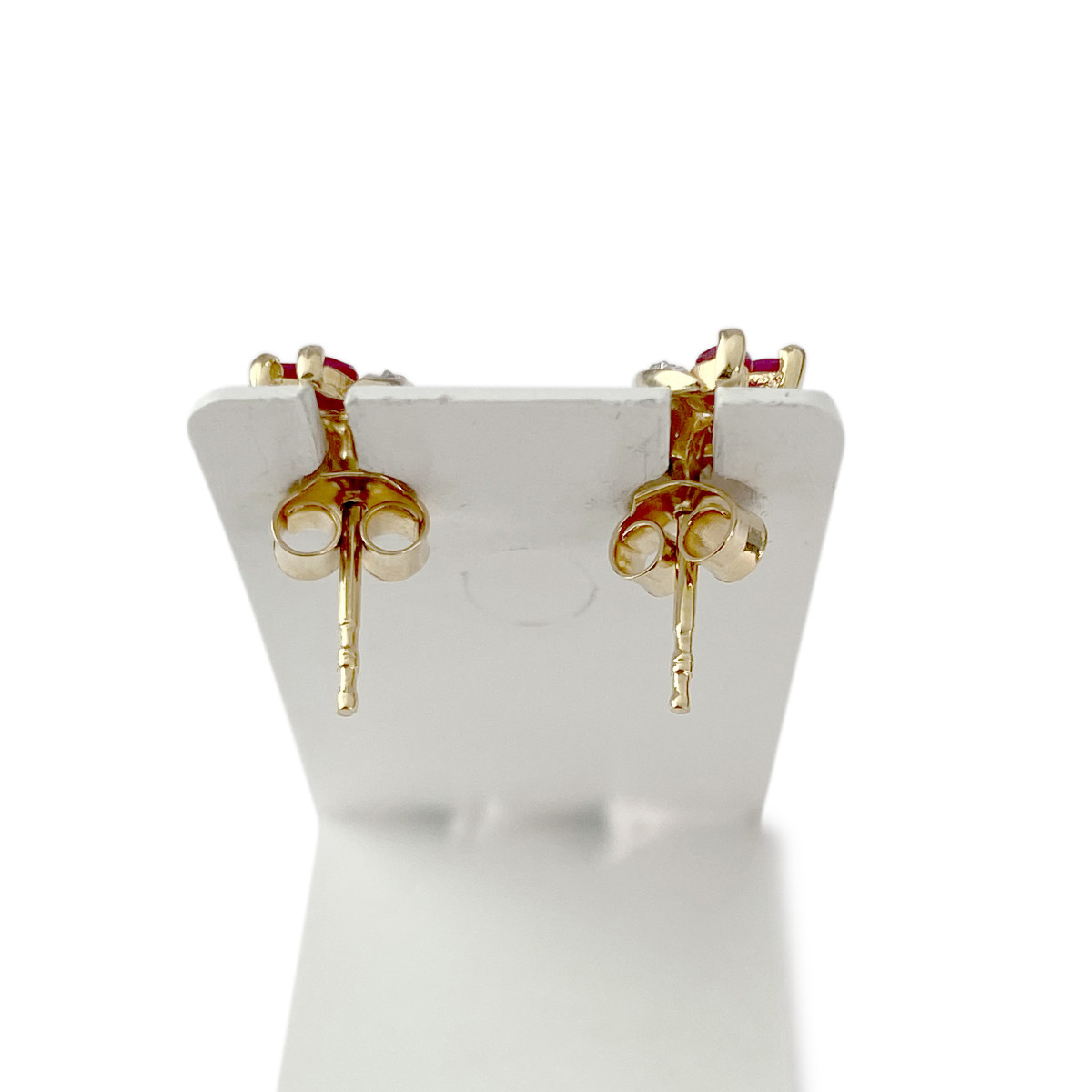 Boucles d'oreilles d'occasion or 750 jaune et rhodié rubis diamants