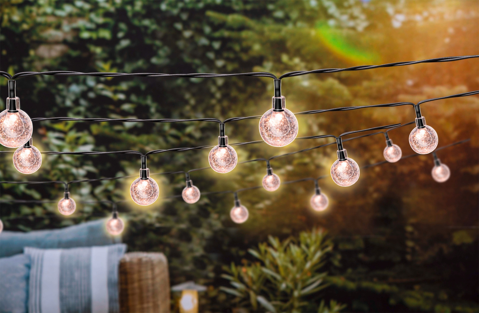 Grundig Solar Lichterkette LED 50 Birnen mit Fernbedienung 7,35 Meter