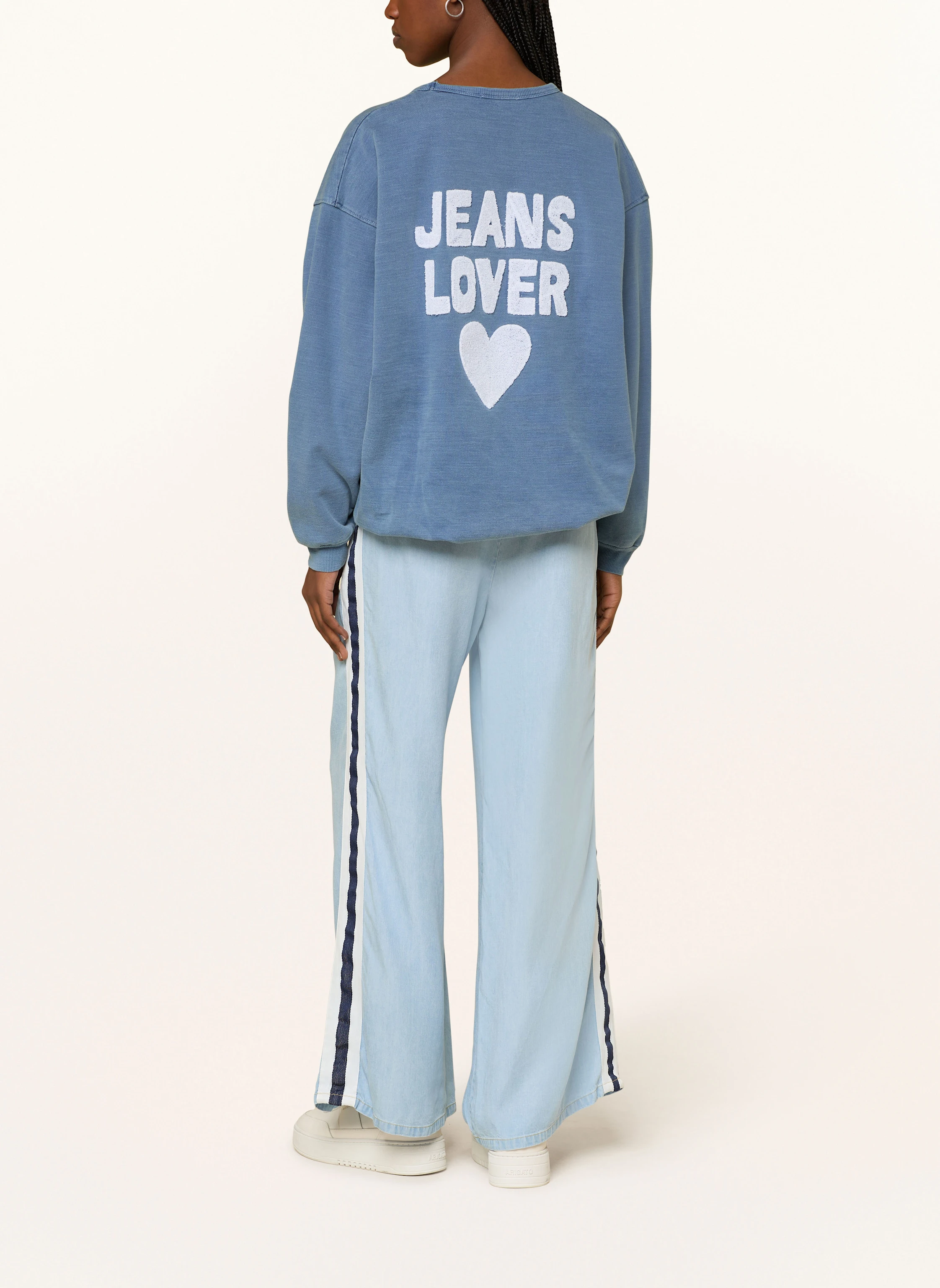 Grace Sweatshirt
