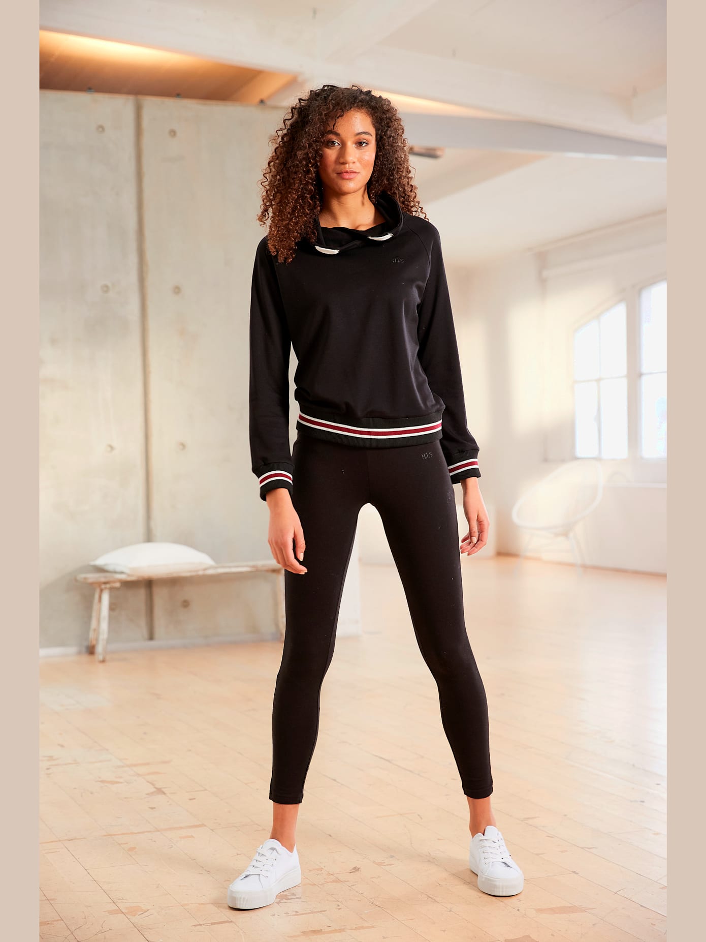 Sweatshirt avec col montant