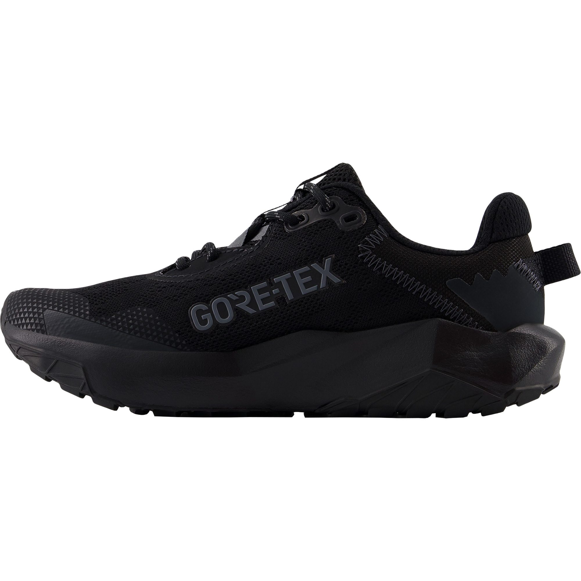 New Balance Dynasoft Nitrel V6 GORE-TEX® Trailrunningschuhe Damen schwarz