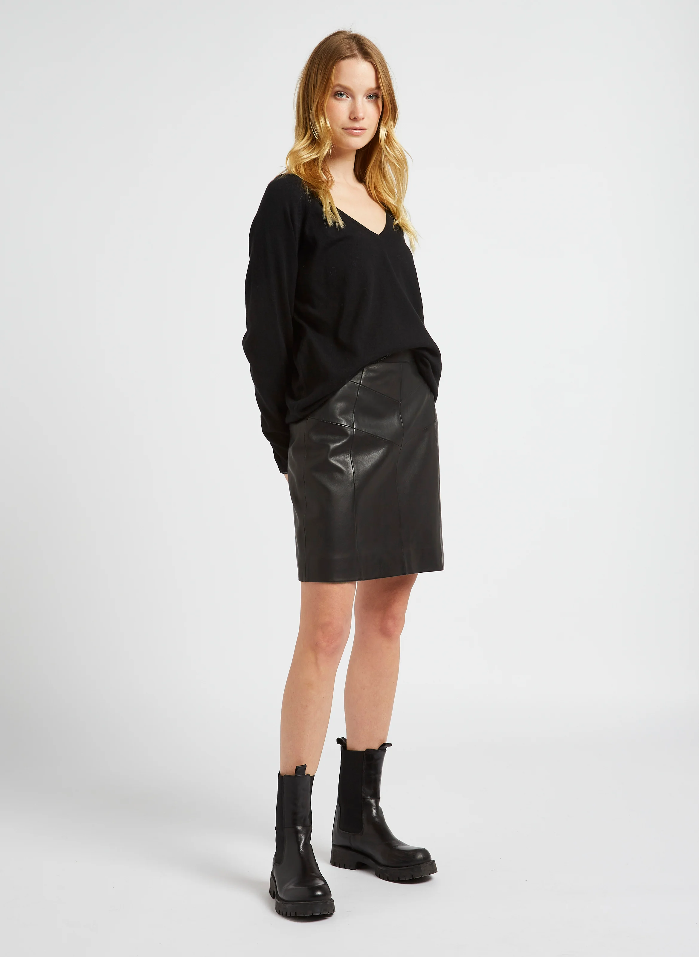 JOANA - Jupe taille haute surpiquée en cuir| Noir