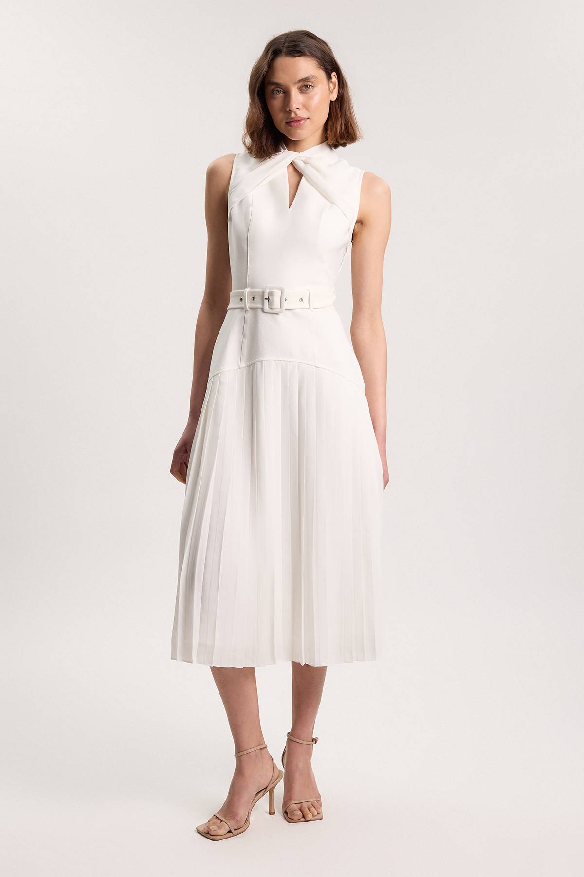 KarenMillen Robe Longue Plissée À Découpes Avec Détails De Boutons En Ponte Et Georgette Texturée