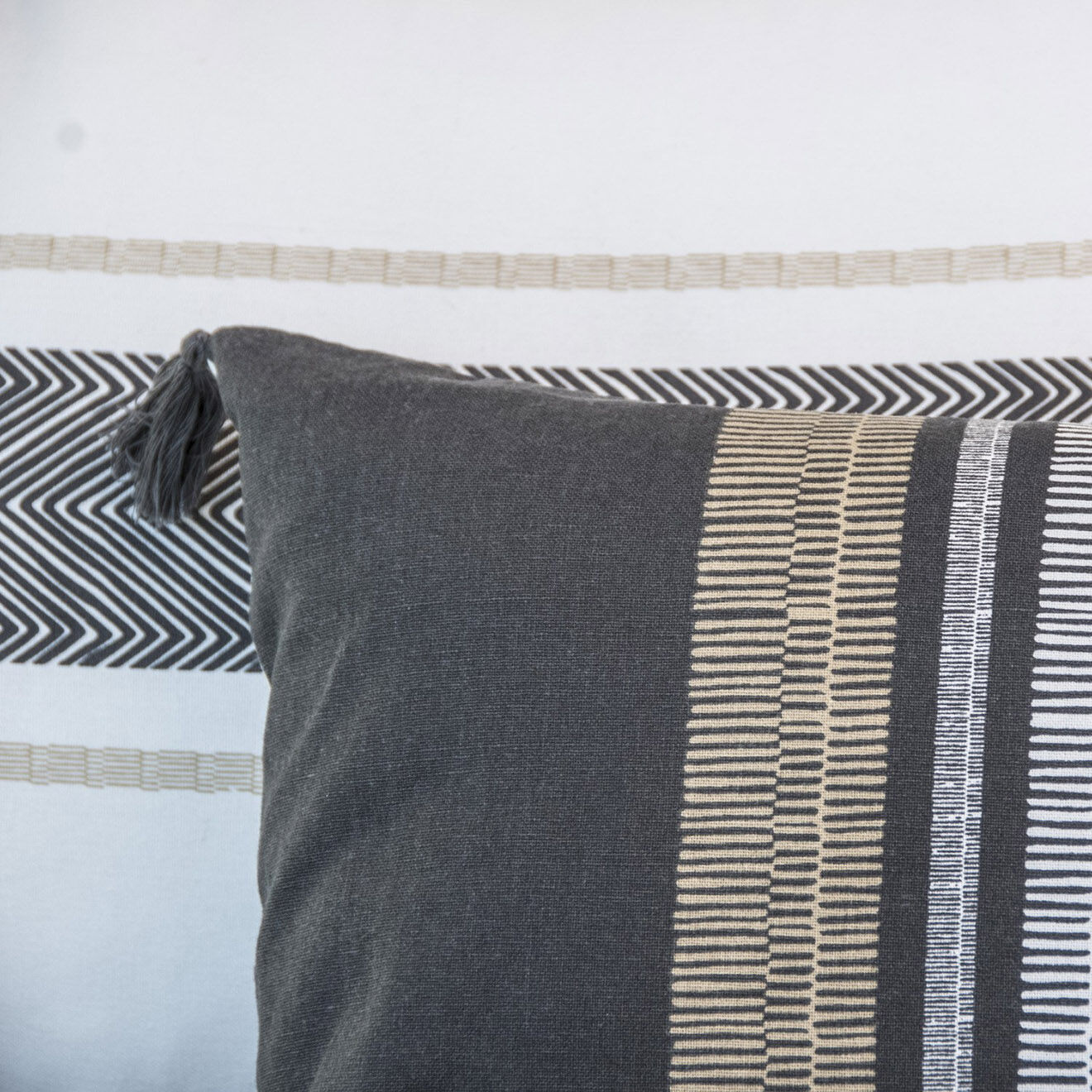 Febronie Housse de coussin Gracia ardoise - 50x30 cm