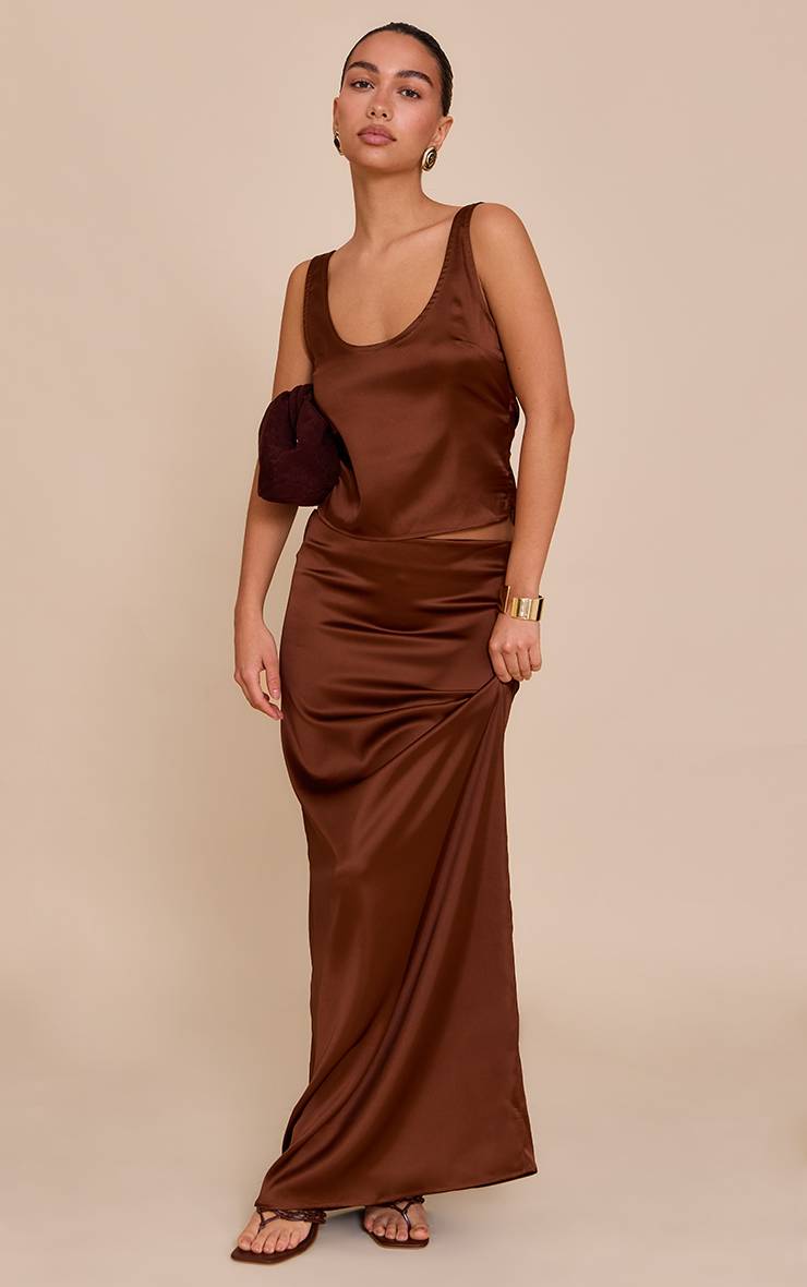 Chocolat Top Caraco Décolleté Arrondi En Satin