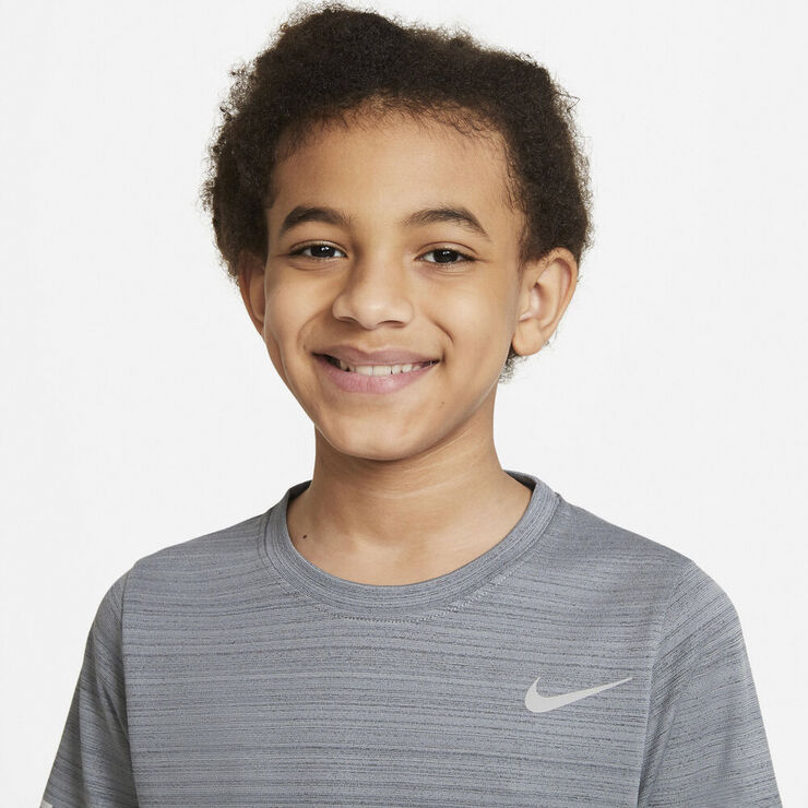 Nike Dri Fit Miler Traenings T Shirt Grå