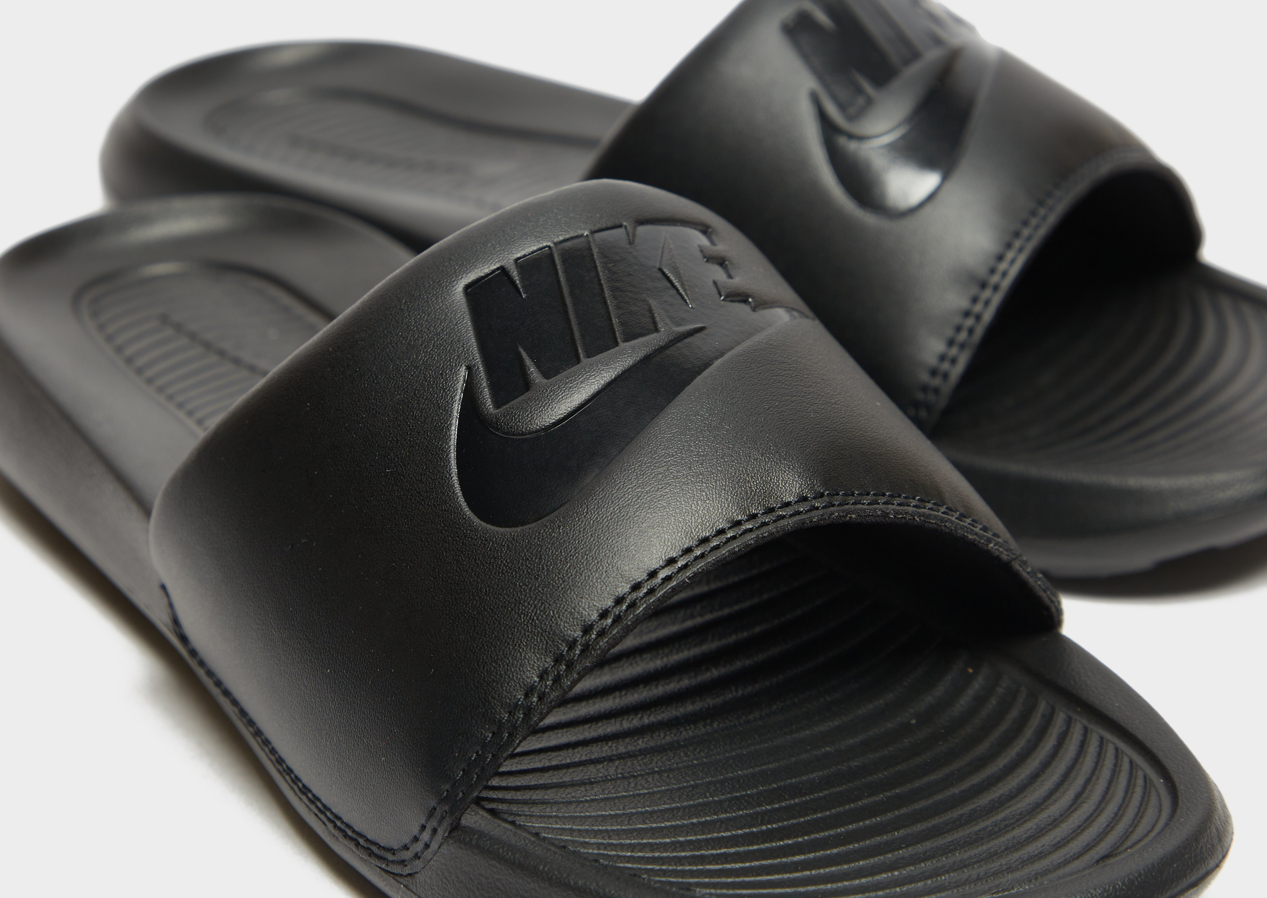Nike Claquette Nike Victori One pour Femme