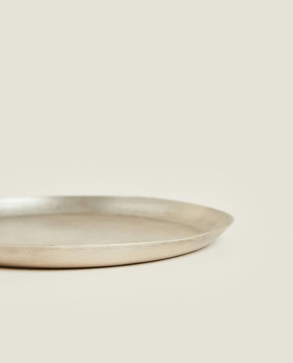 BANDEJA DECORATIVA DE METAL IRREGULAR