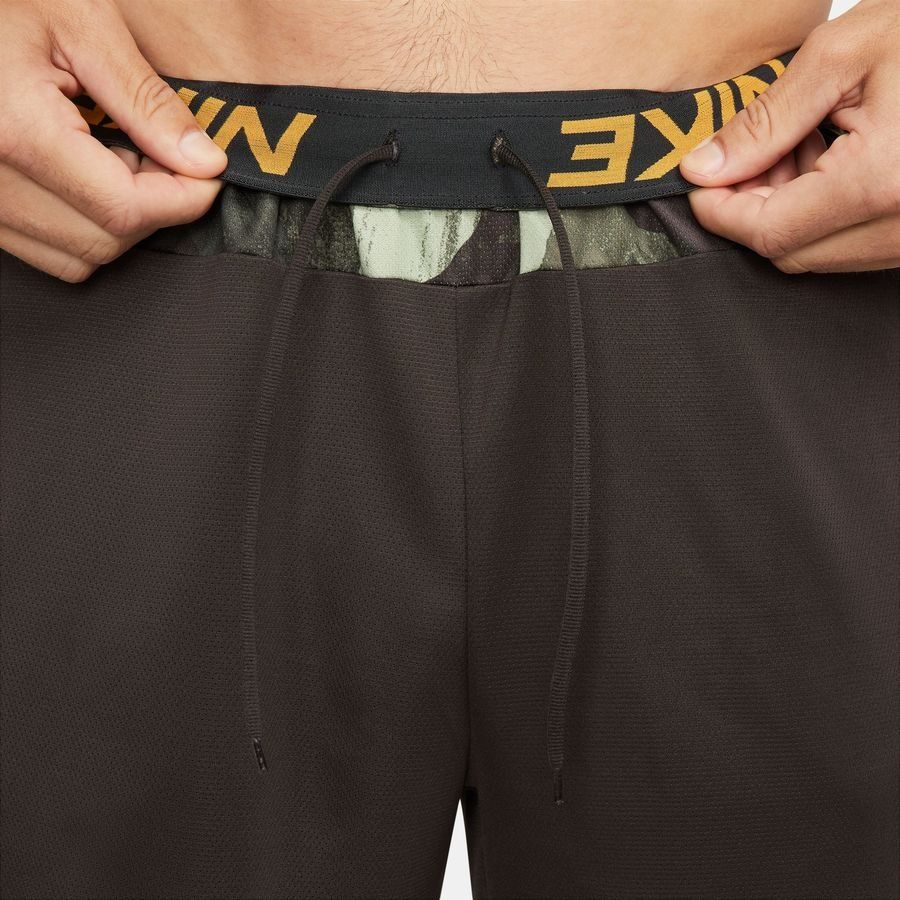 Nike Short d'Entraînement Dri-FIT Knit Camo - Noir/Marron/Vert/Blanc