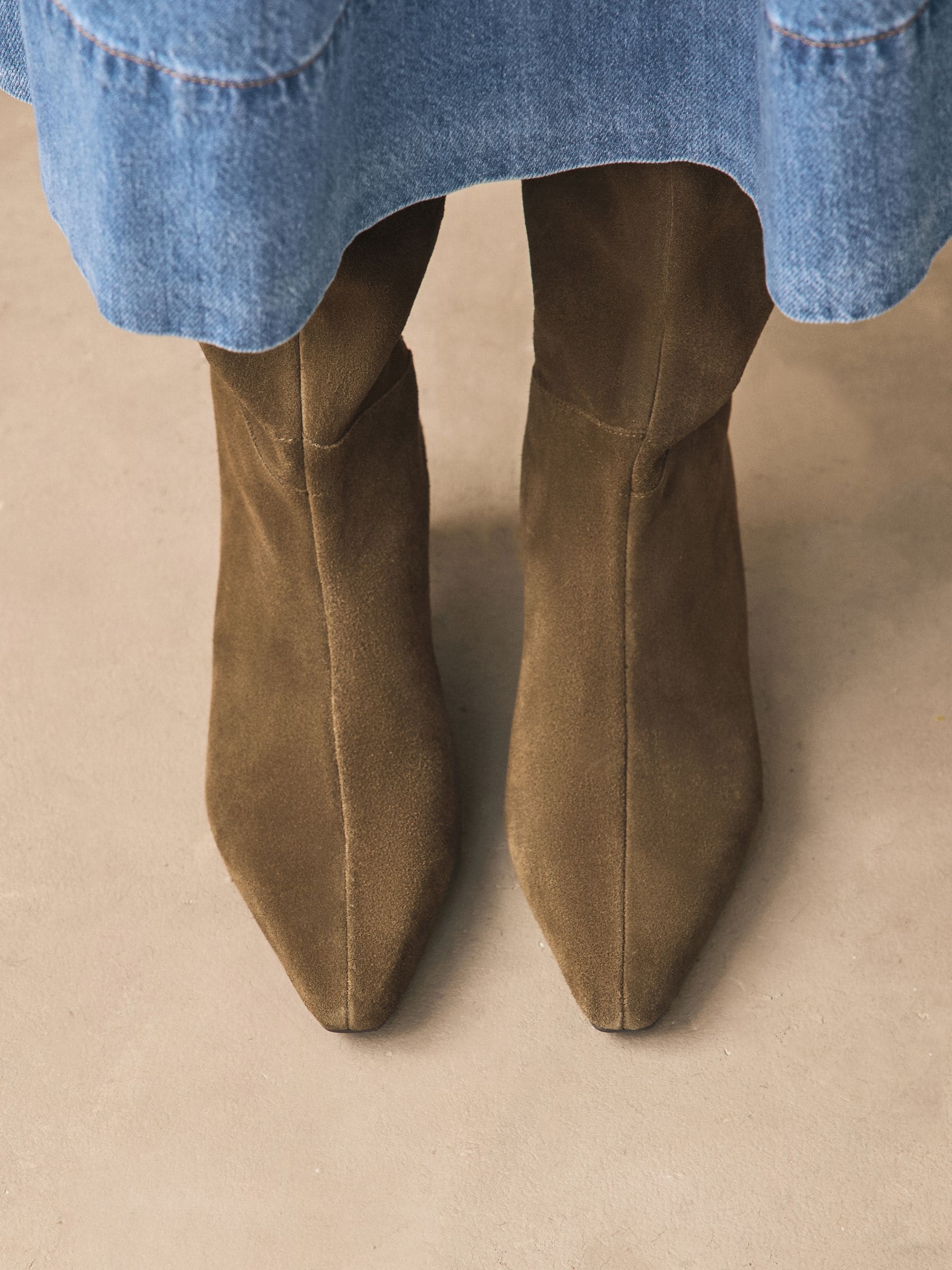 Kakigroen suède - Forever Comfort® Knee High Chisel Toe Heeled Boots