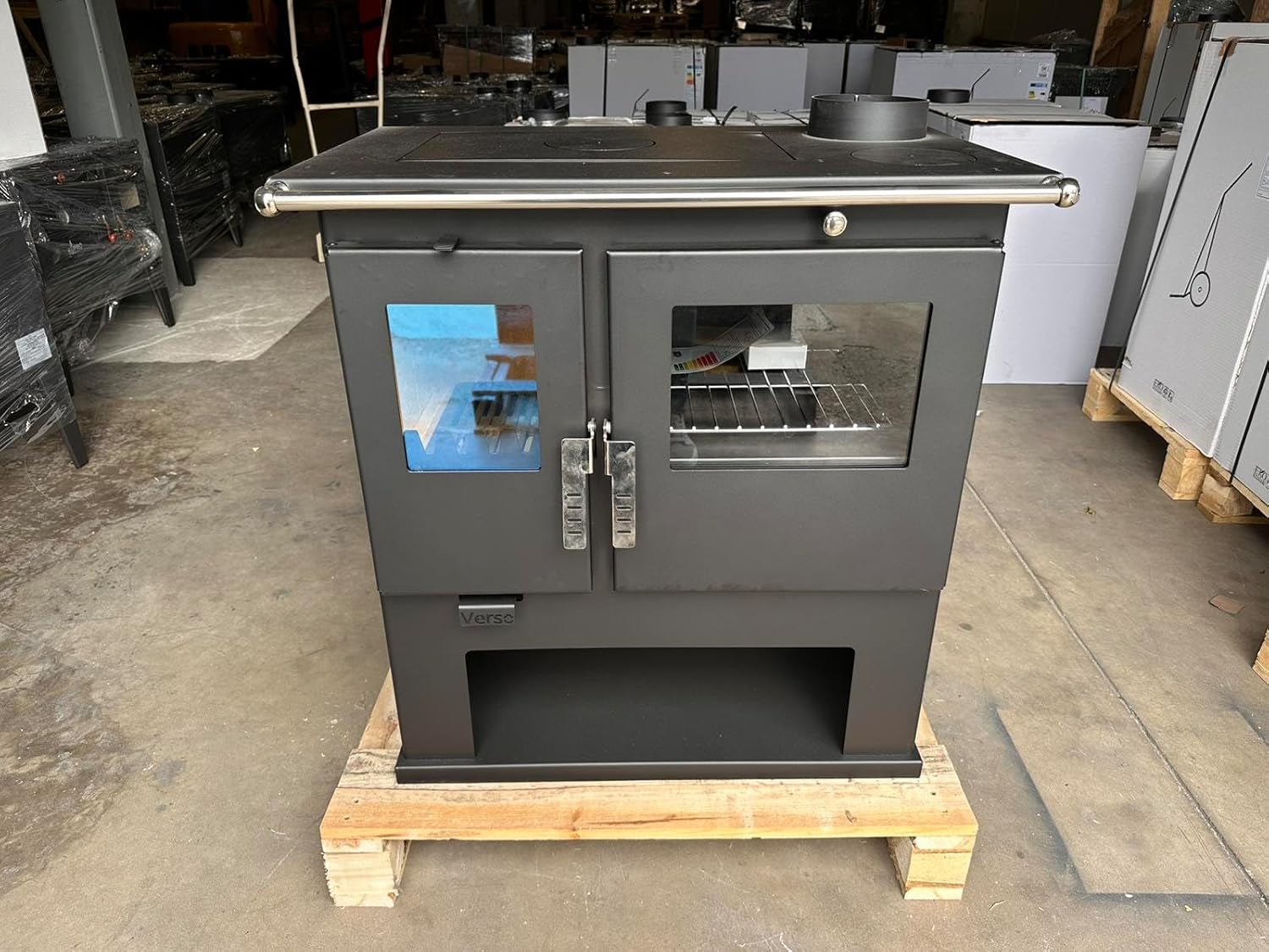 Verso Cs - Cuisinière à bois - 7,7 kW - Puissant four de cuisine avec style traditionnel et efficacité moderne - Noir