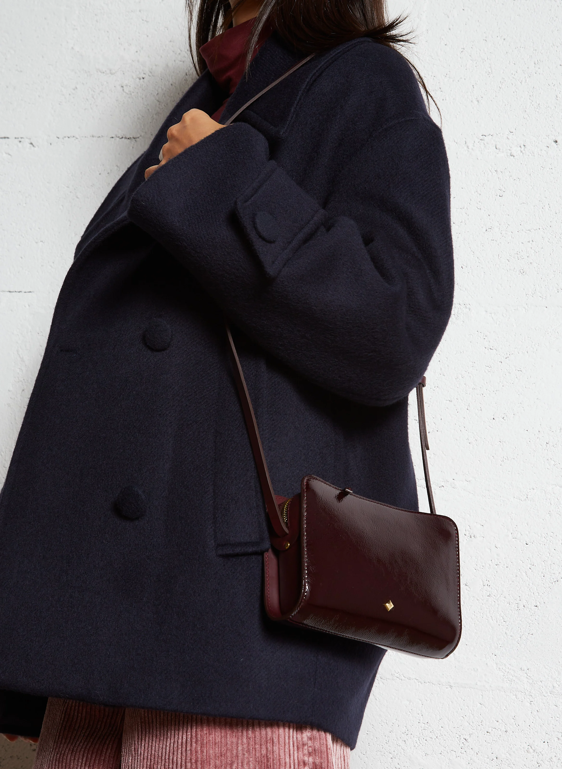 LE MINI BEA CRISPY - Sac bandoulière en cuir | Rouge