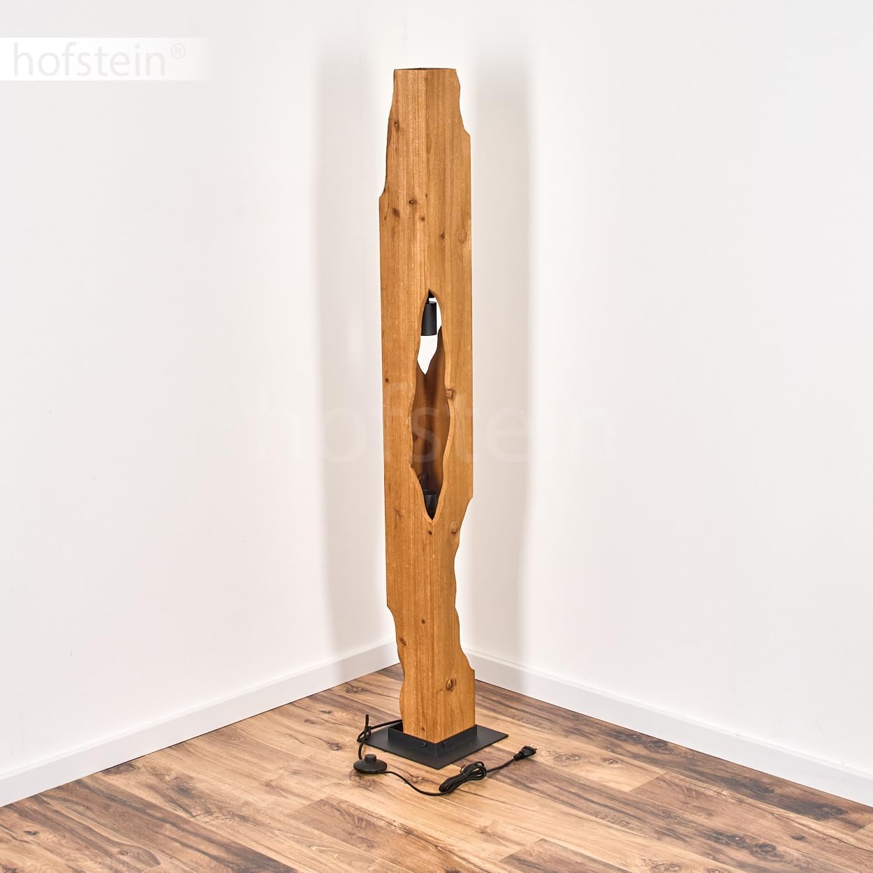 HOFSTEIN Stehleuchte Sernadelo, moderne Stehleuchte aus Metall/Bambus in Schwarz/Naturfarben, geschwungene Leuchte im Boho-Style mit Fußschalter am Kabel, Höhe 141 cm, 4 x E27, ohne Leuchtmittel