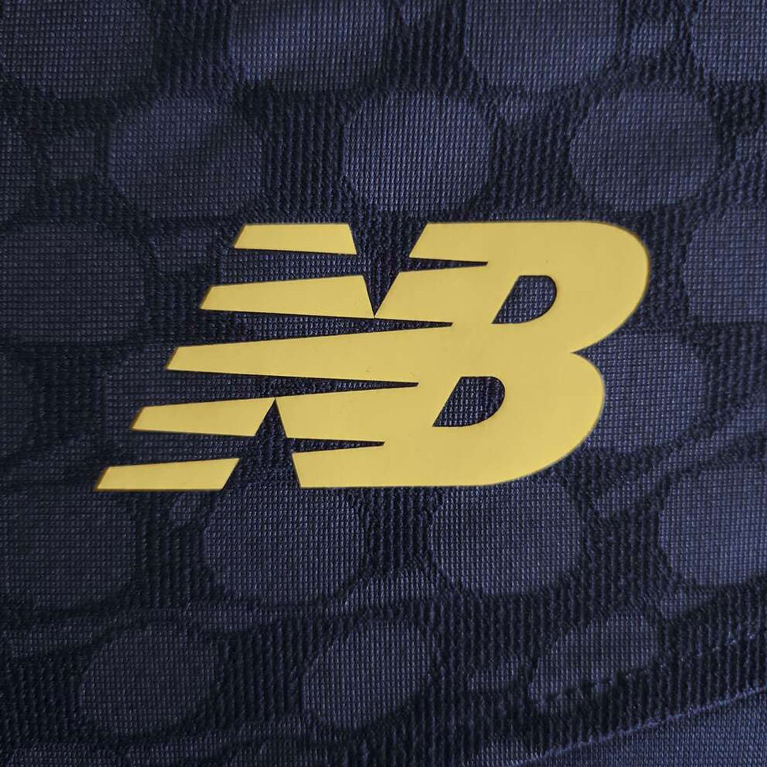 New Balance Bayer Leverkusen Trainingspak
