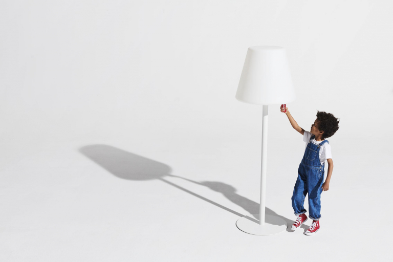 Fatboy Edison the Giant vloerlamp LED lichtgrijs