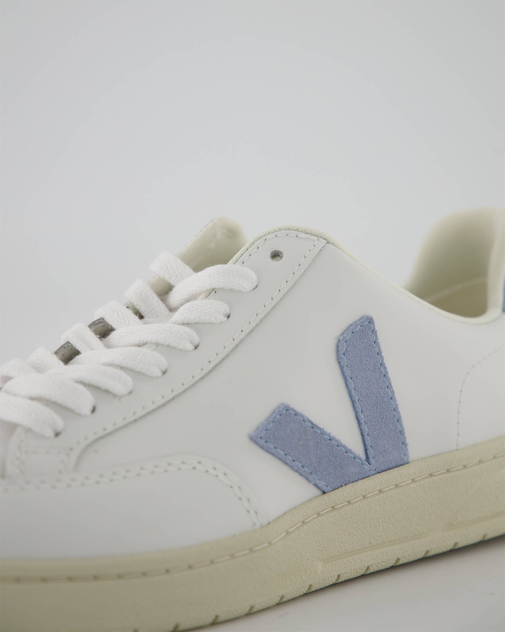 Veja| Damen Sneaker V-12 LEATHER