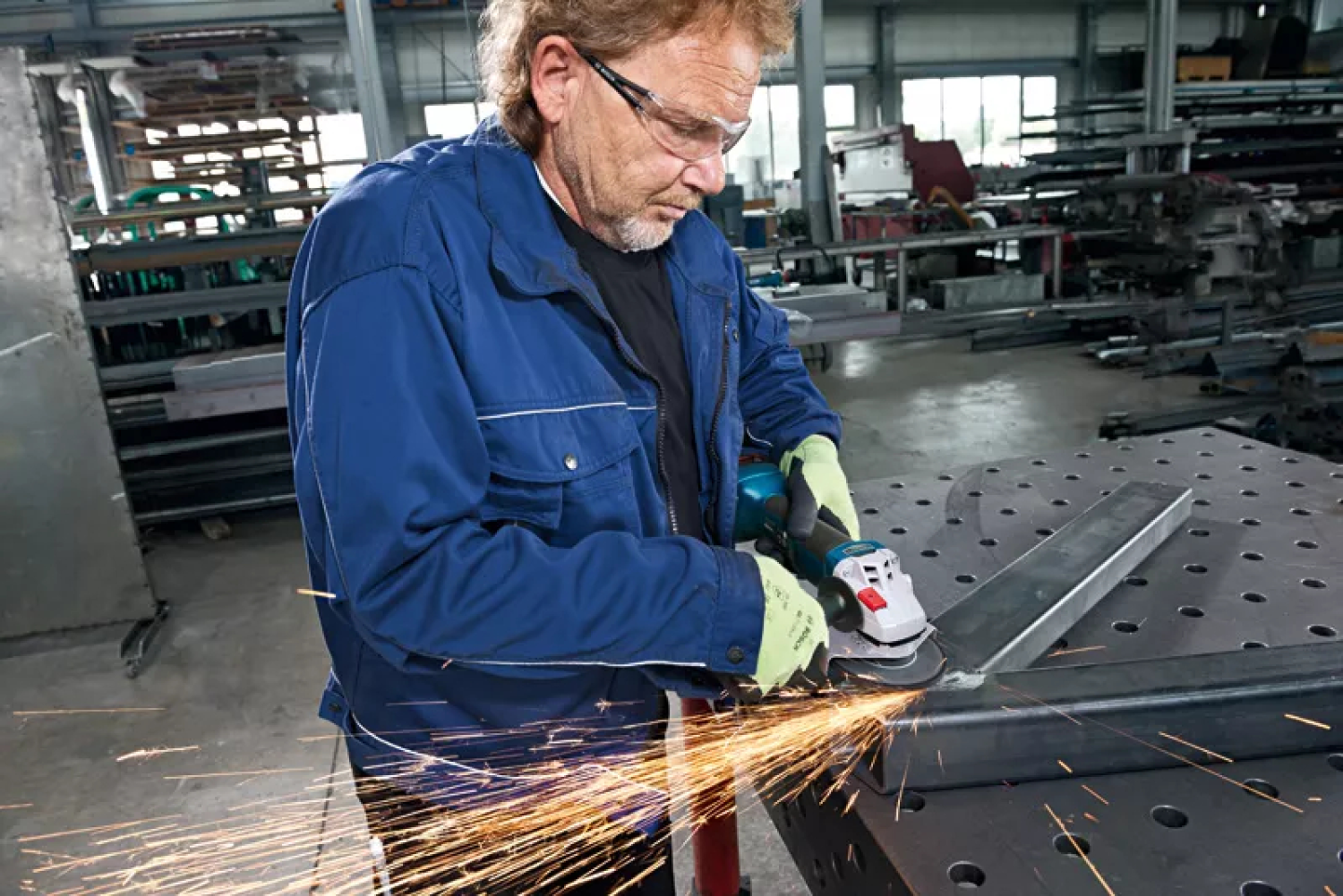 Bosch GWS 18V-10 accu haakse slijper in L-boxx (2x5,0Ah)