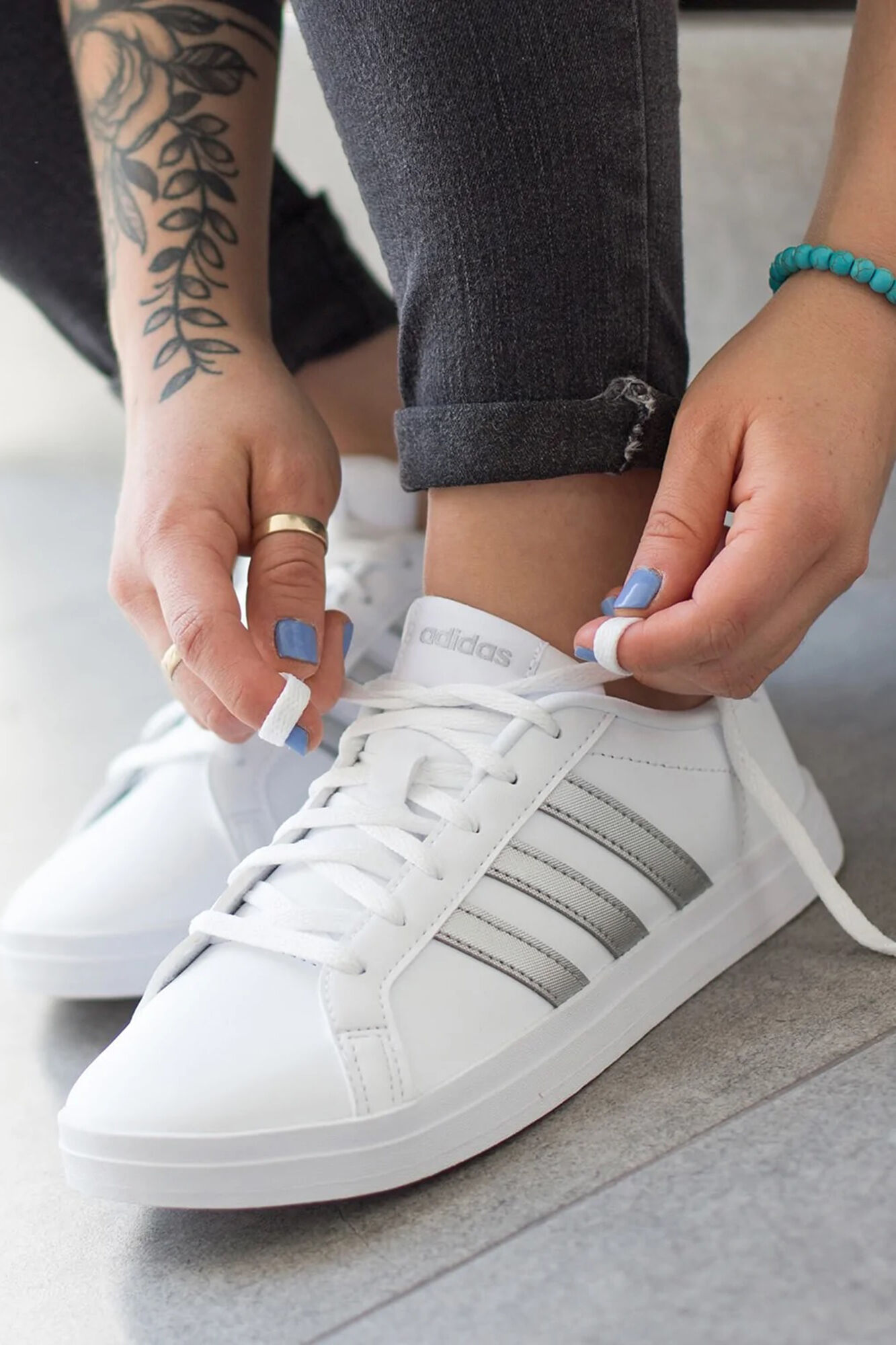 Tênis Adidas COURTPOINT